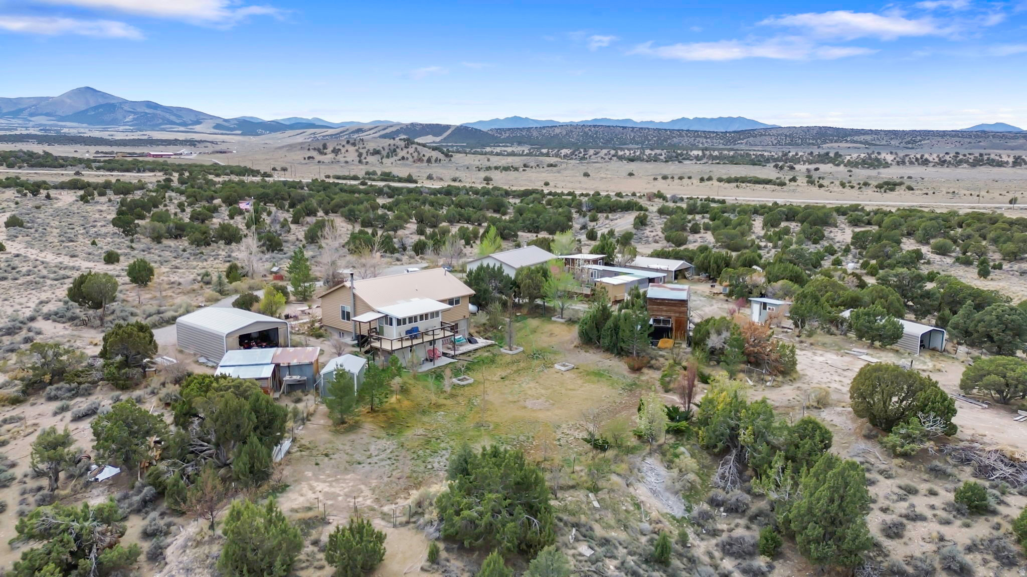 main property photo 8