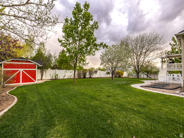 main property photo 47