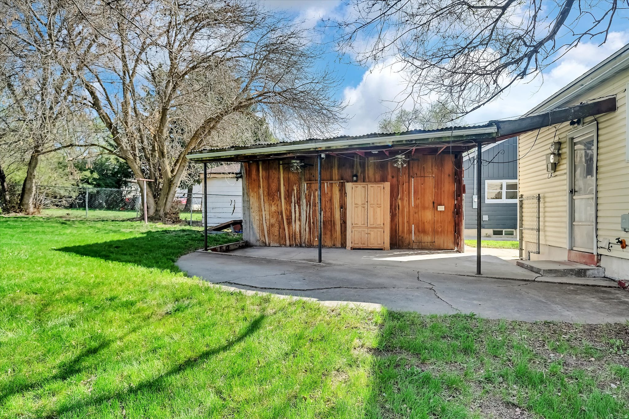 main property photo 26