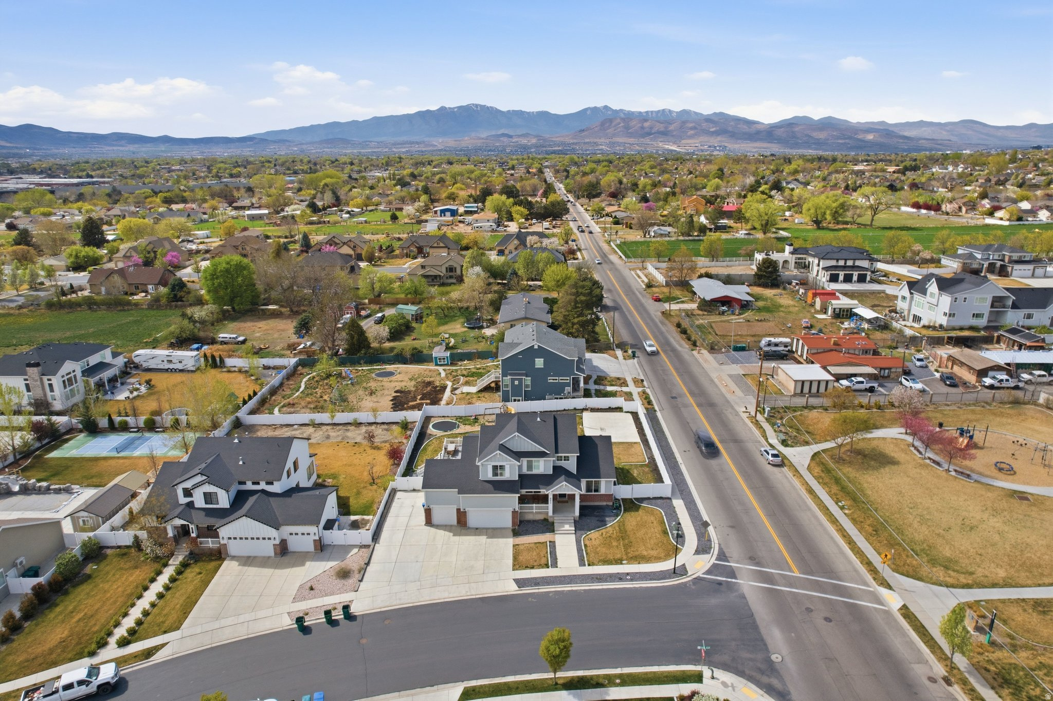 main property photo 78