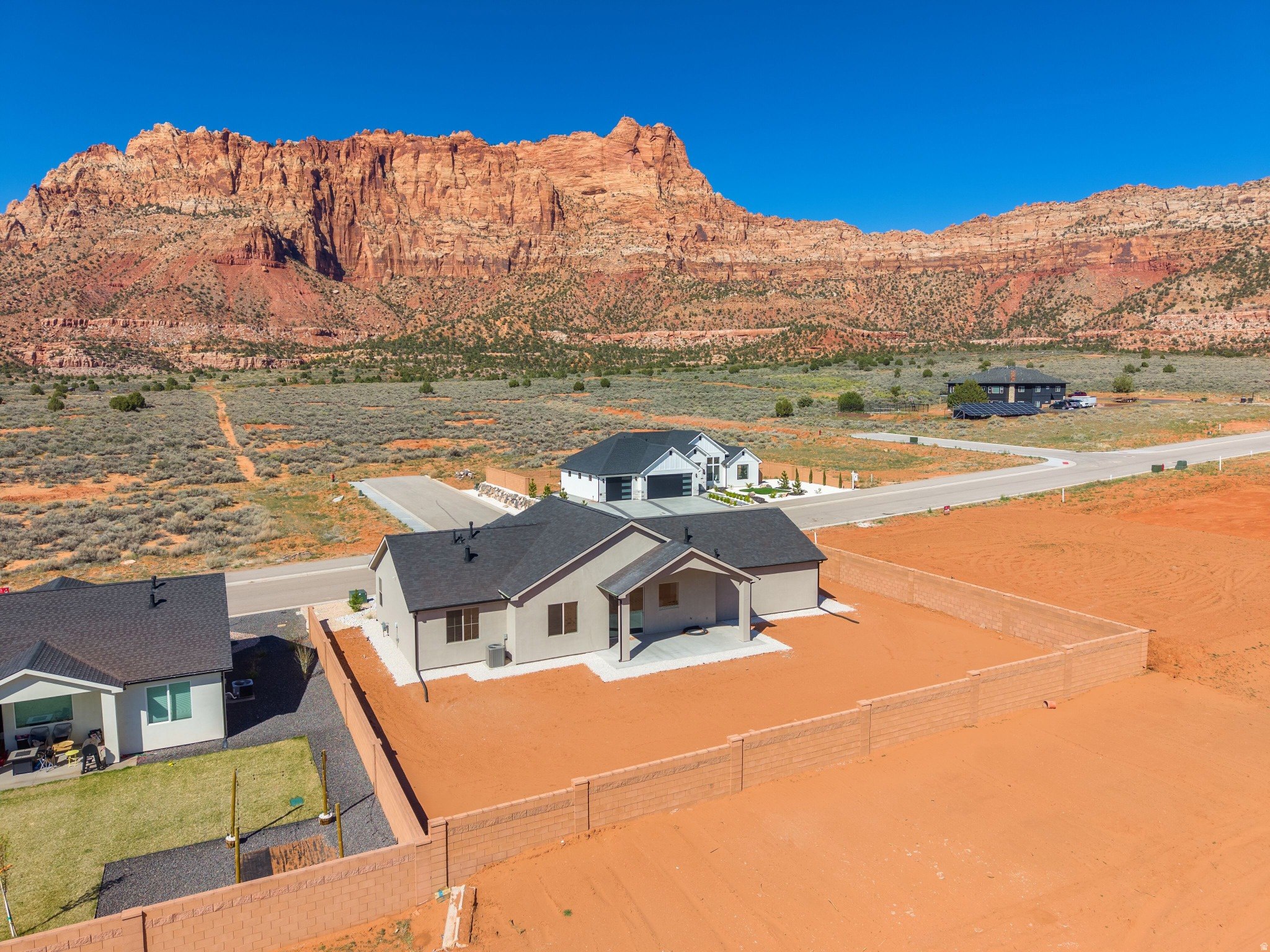 main property photo 44