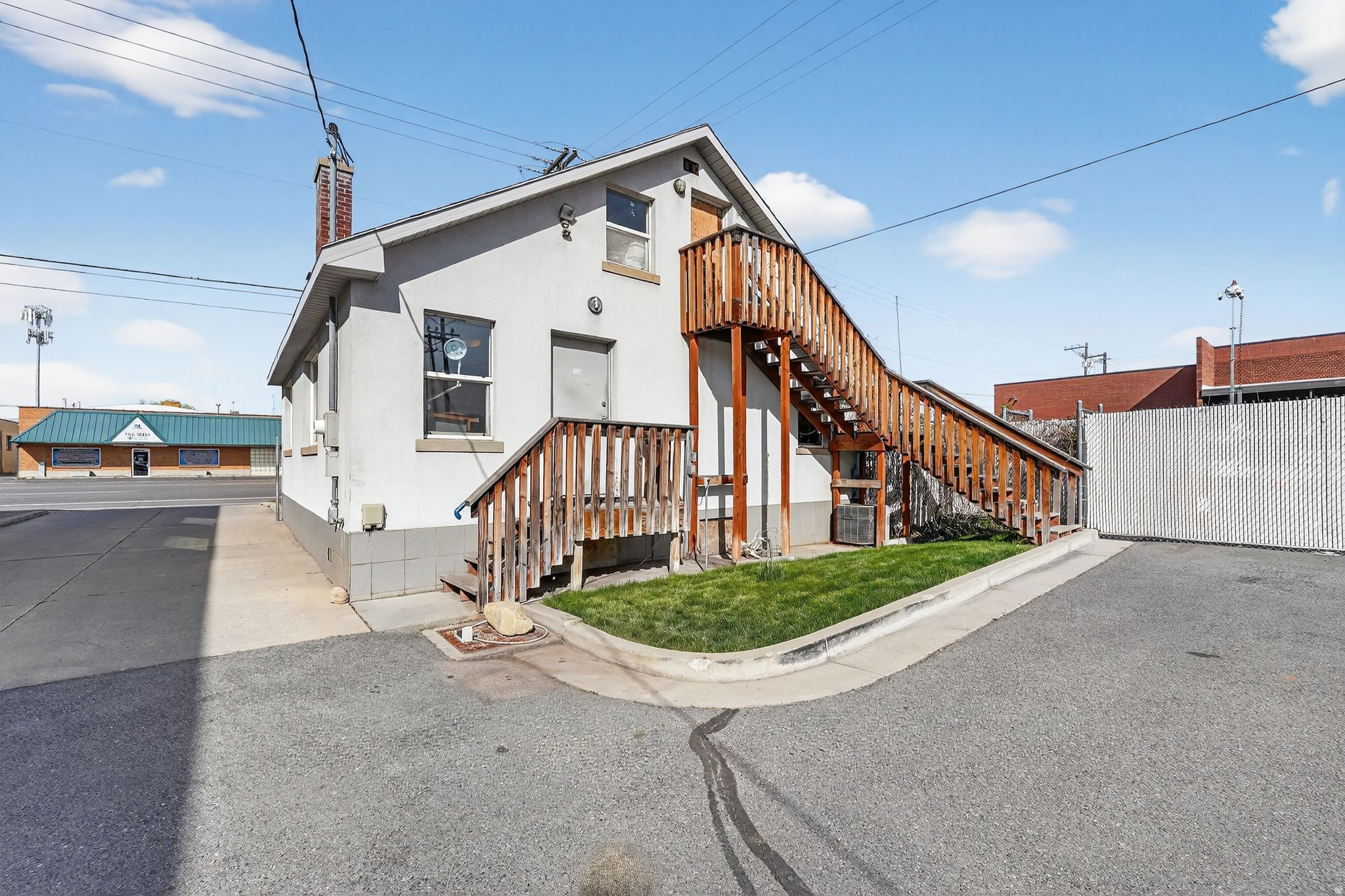 main property photo 12