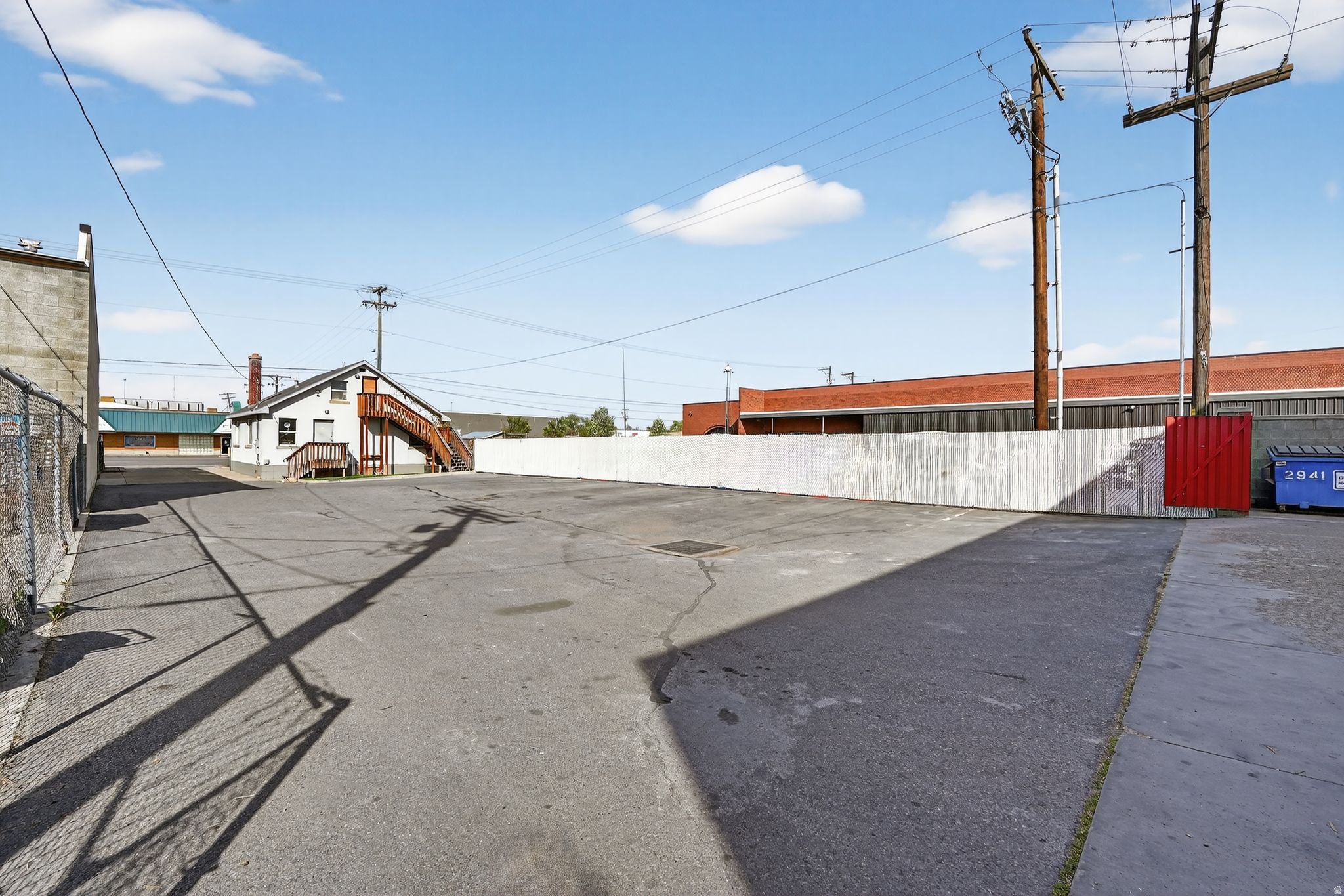 main property photo 13