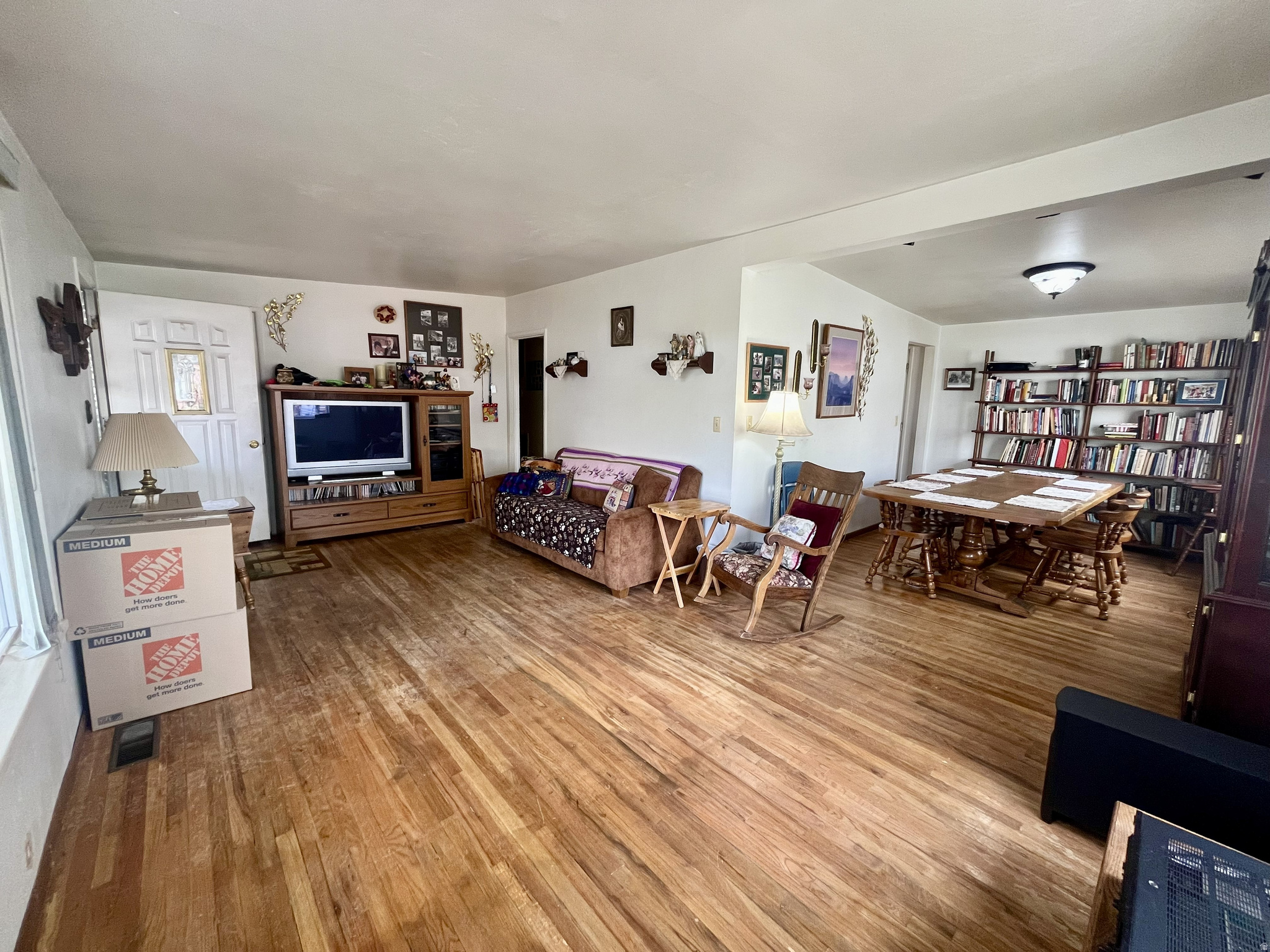 main property photo 8