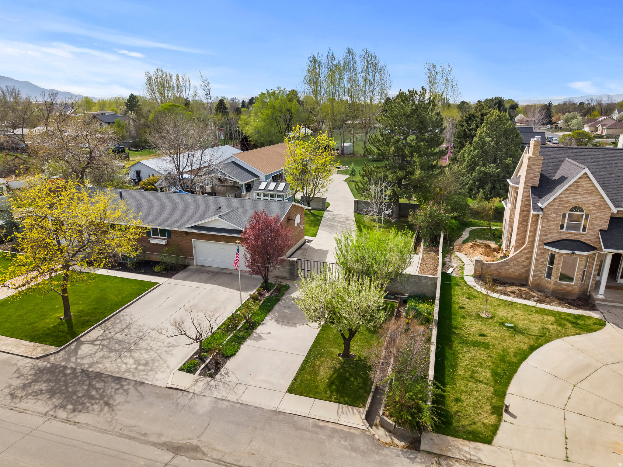 main property photo 34