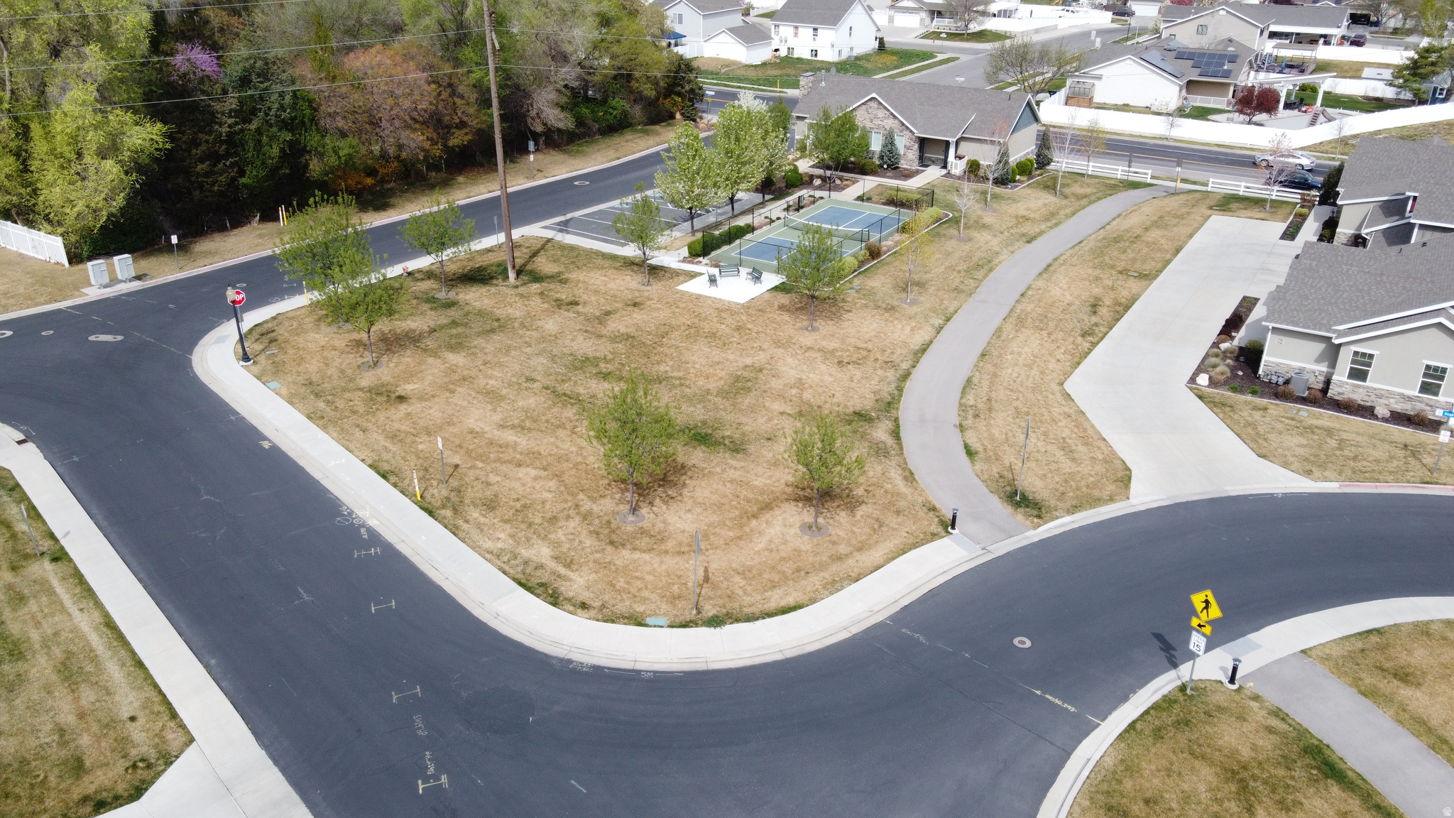 main property photo 30