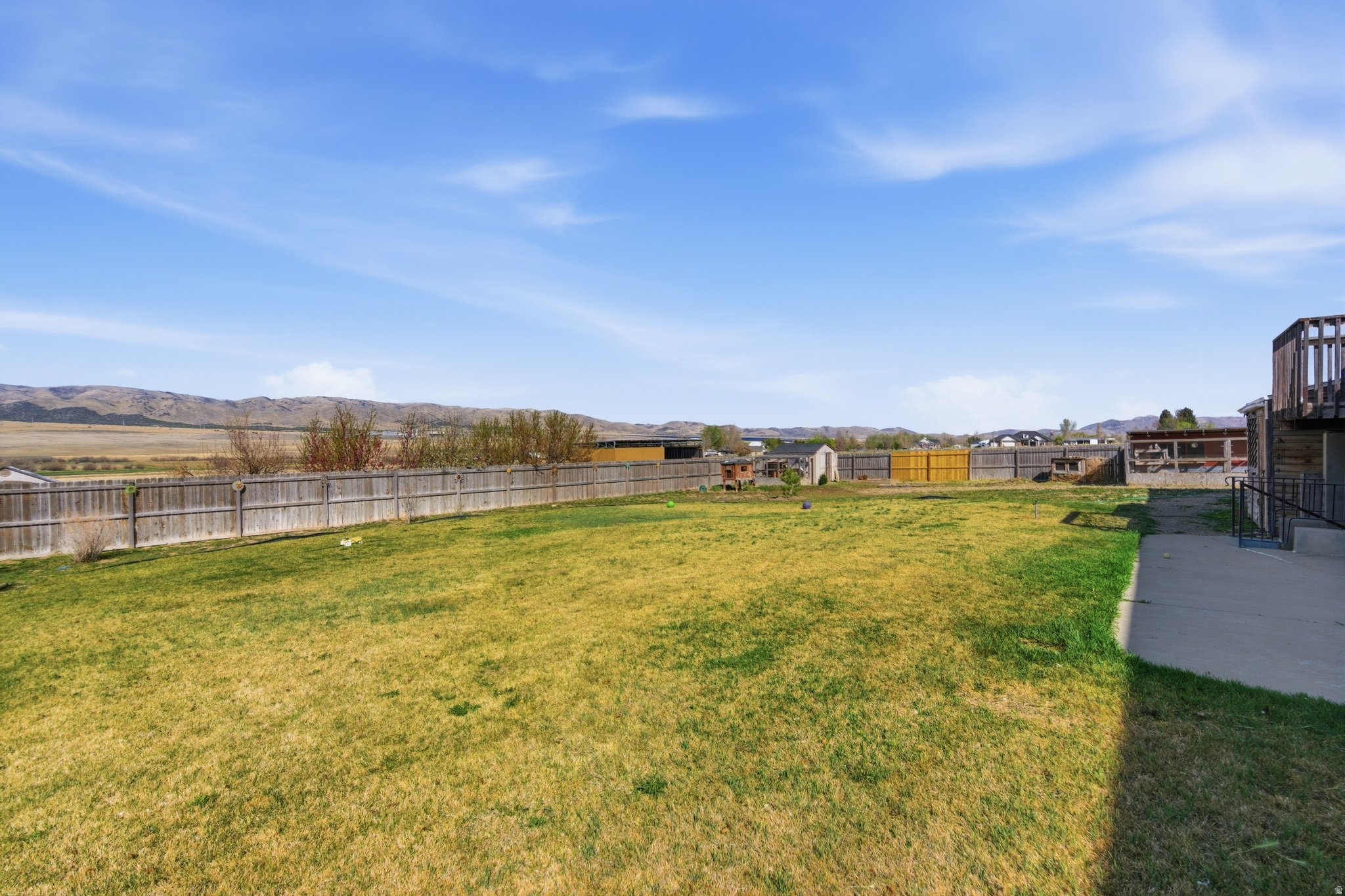 main property photo 31