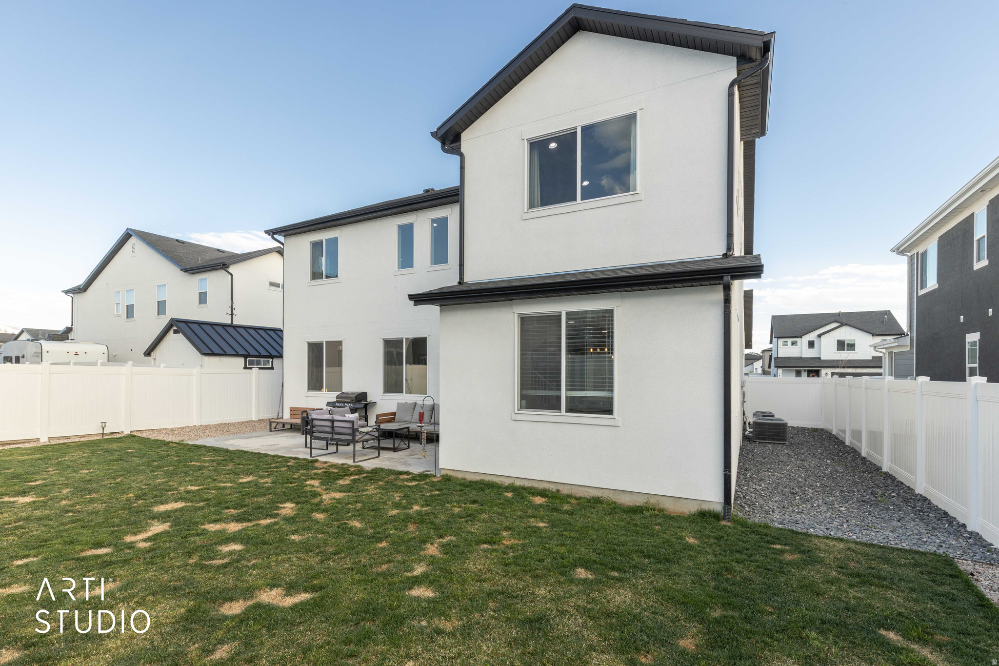 main property photo 37