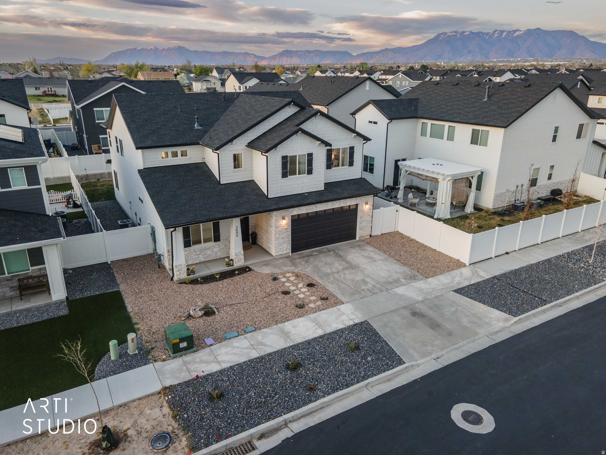 main property photo 41