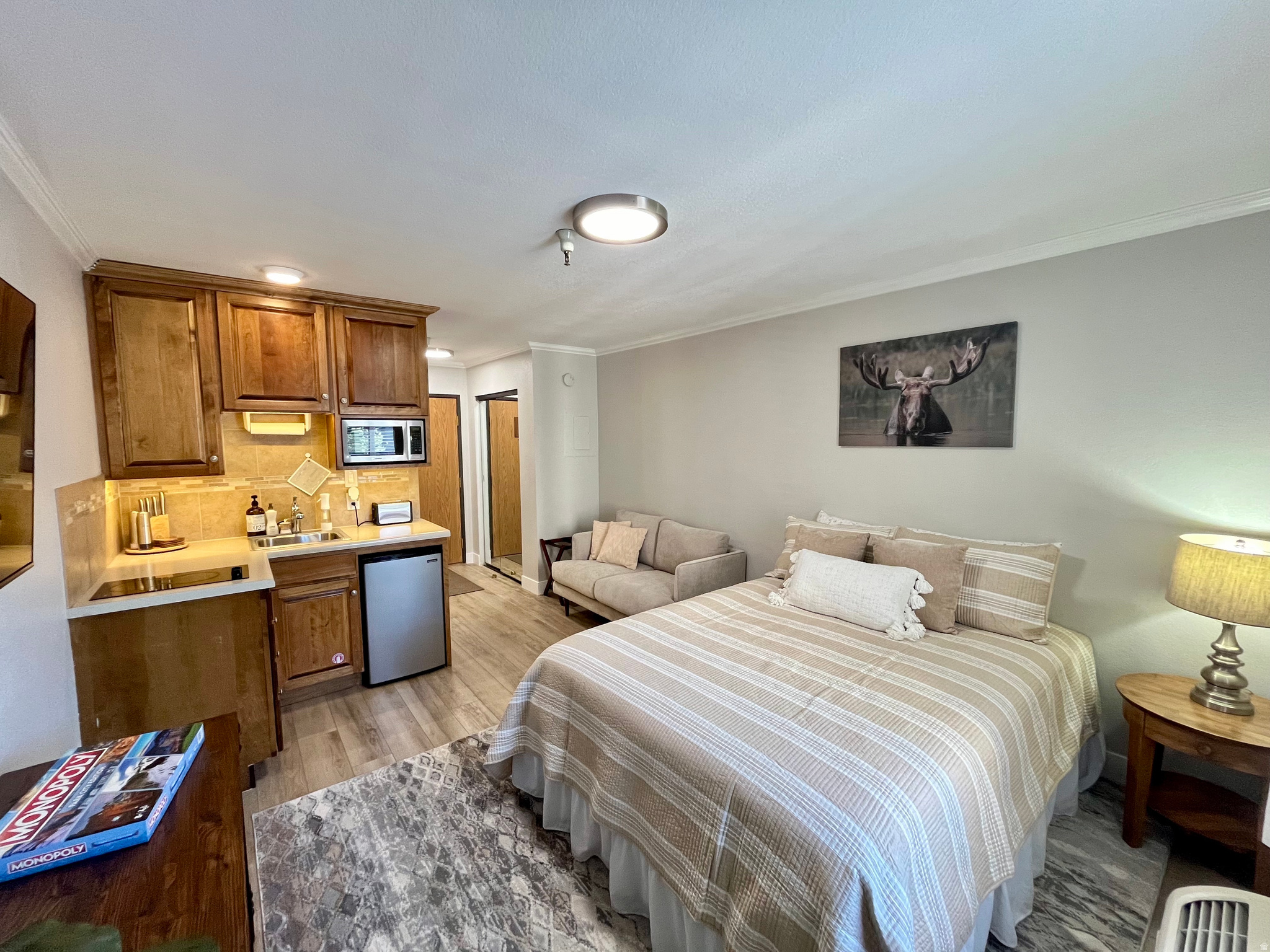 main property photo 6