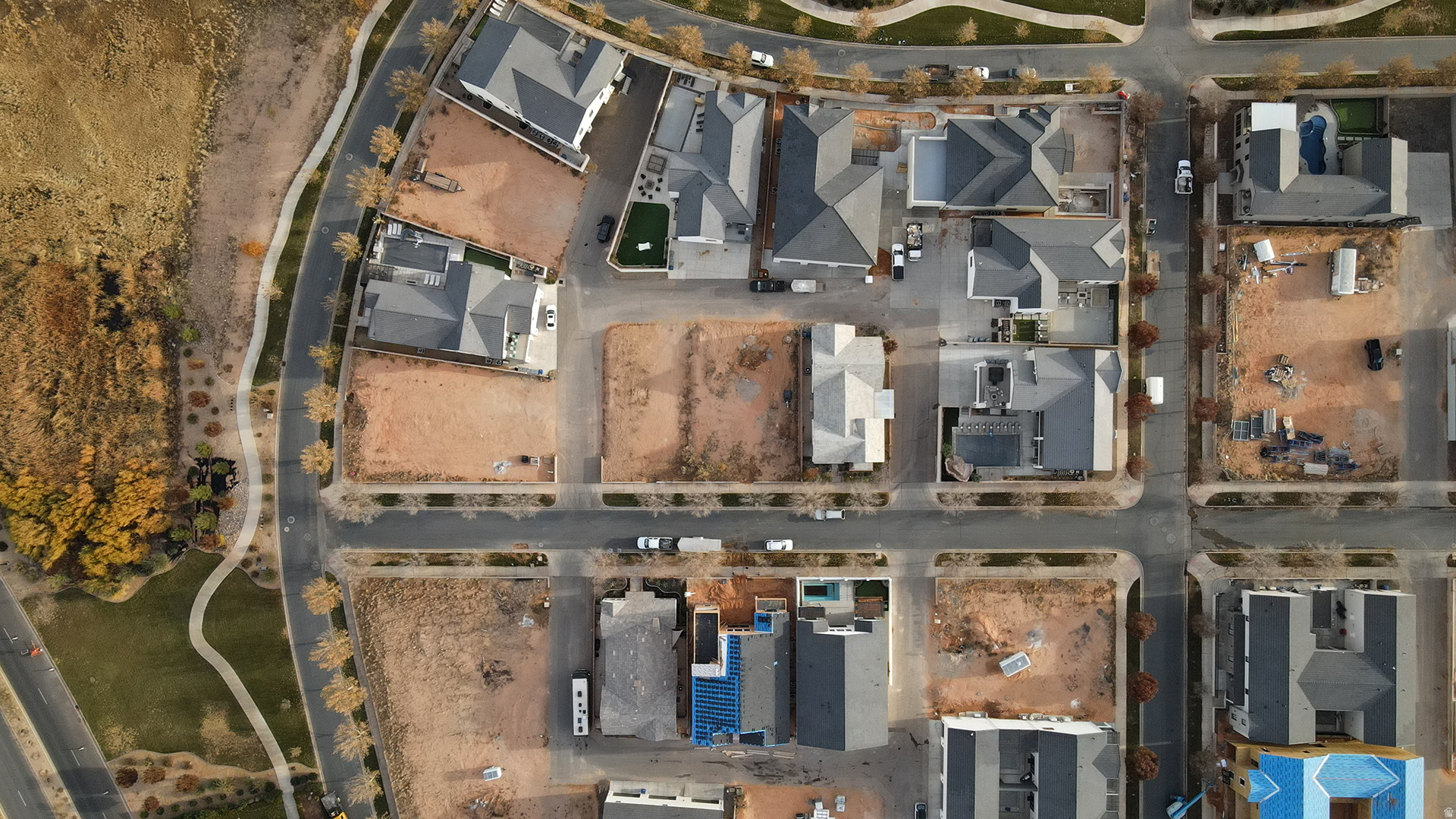 main property photo 6