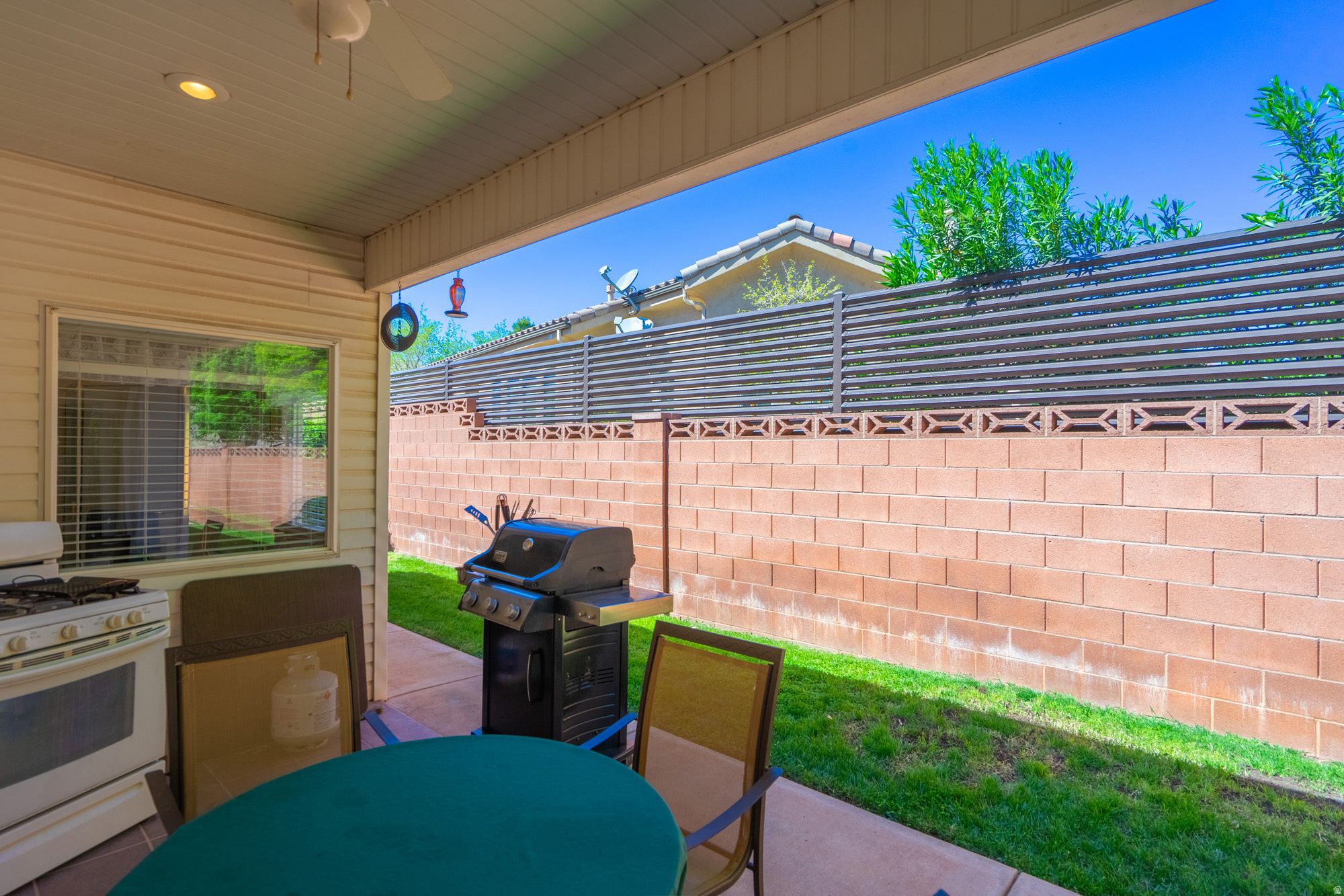 main property photo 58