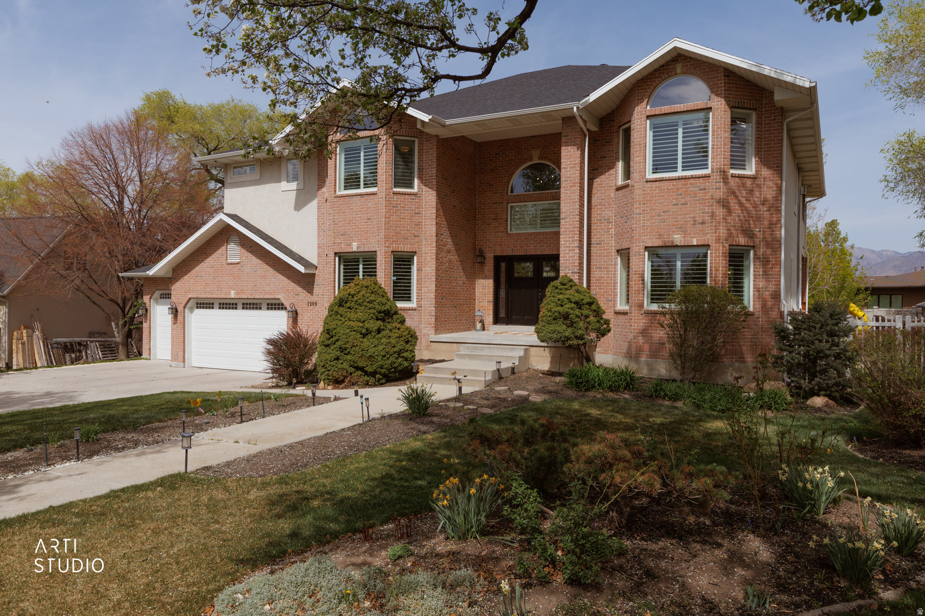main property photo 2