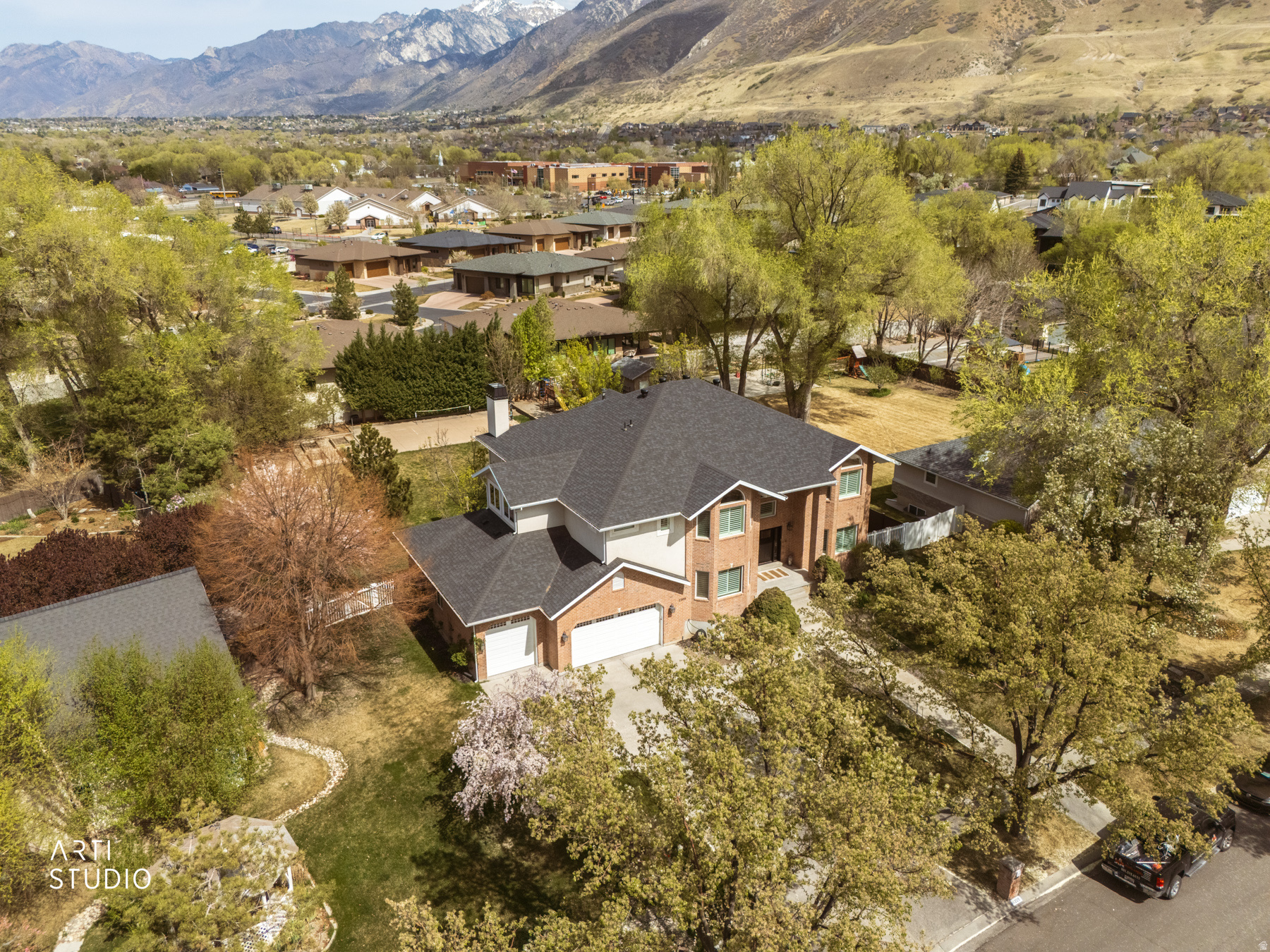 main property photo 74