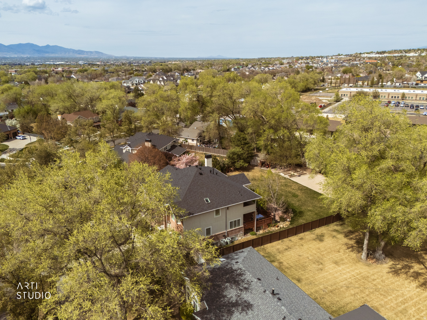 main property photo 75