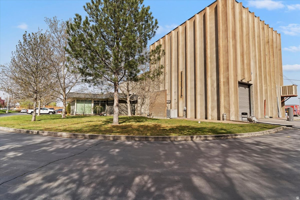 main property photo 20