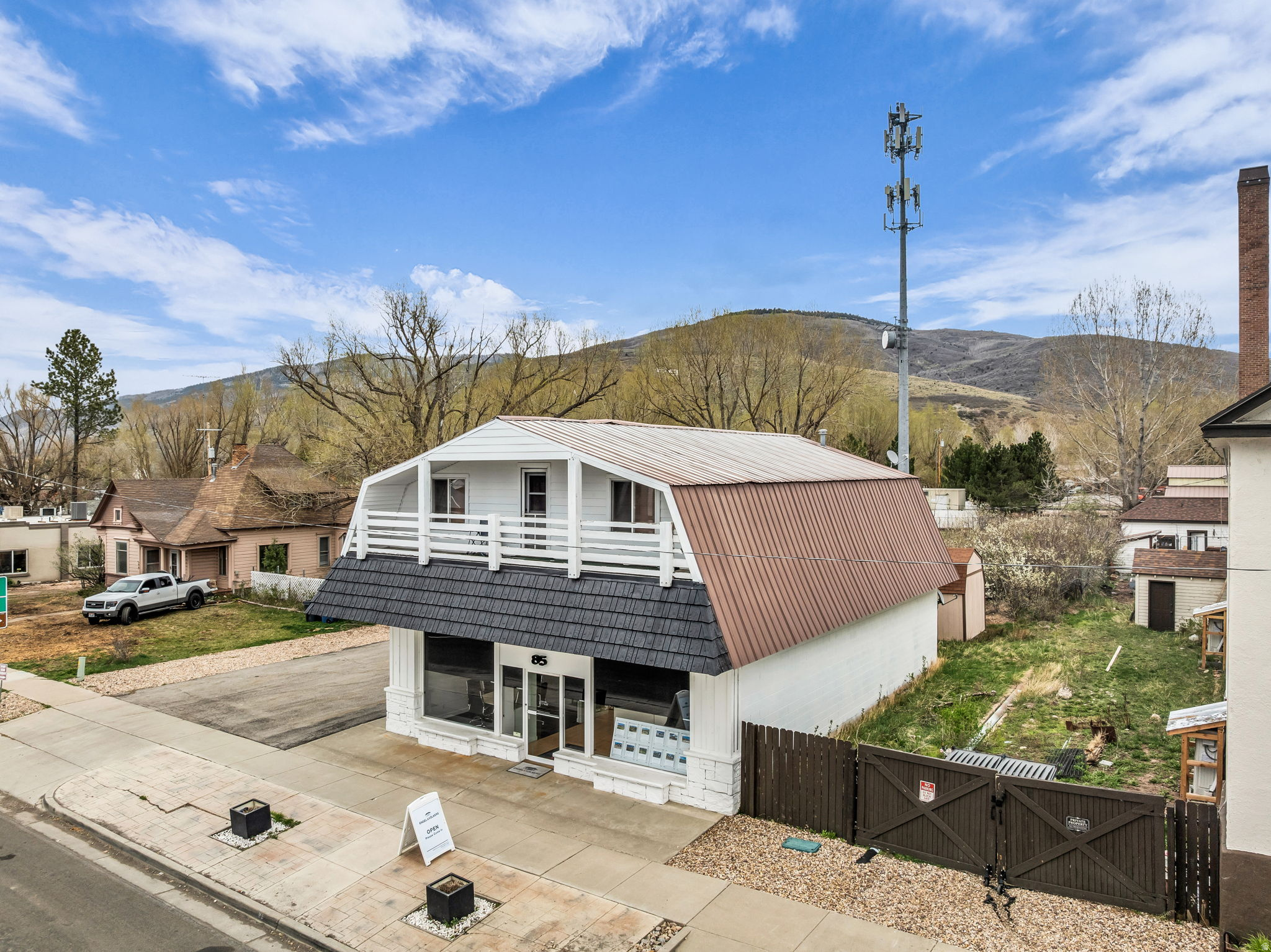 main property photo 19