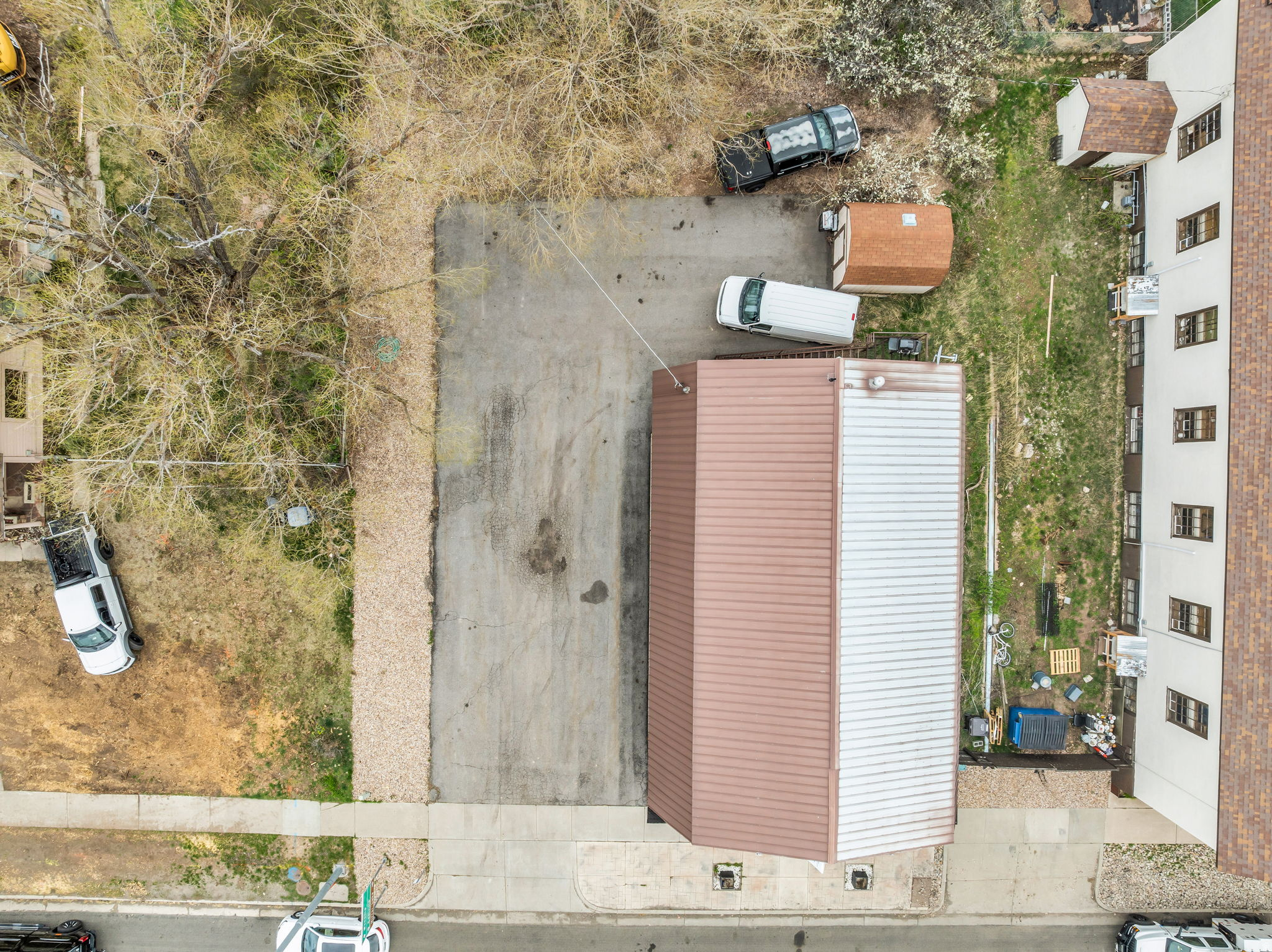 main property photo 27