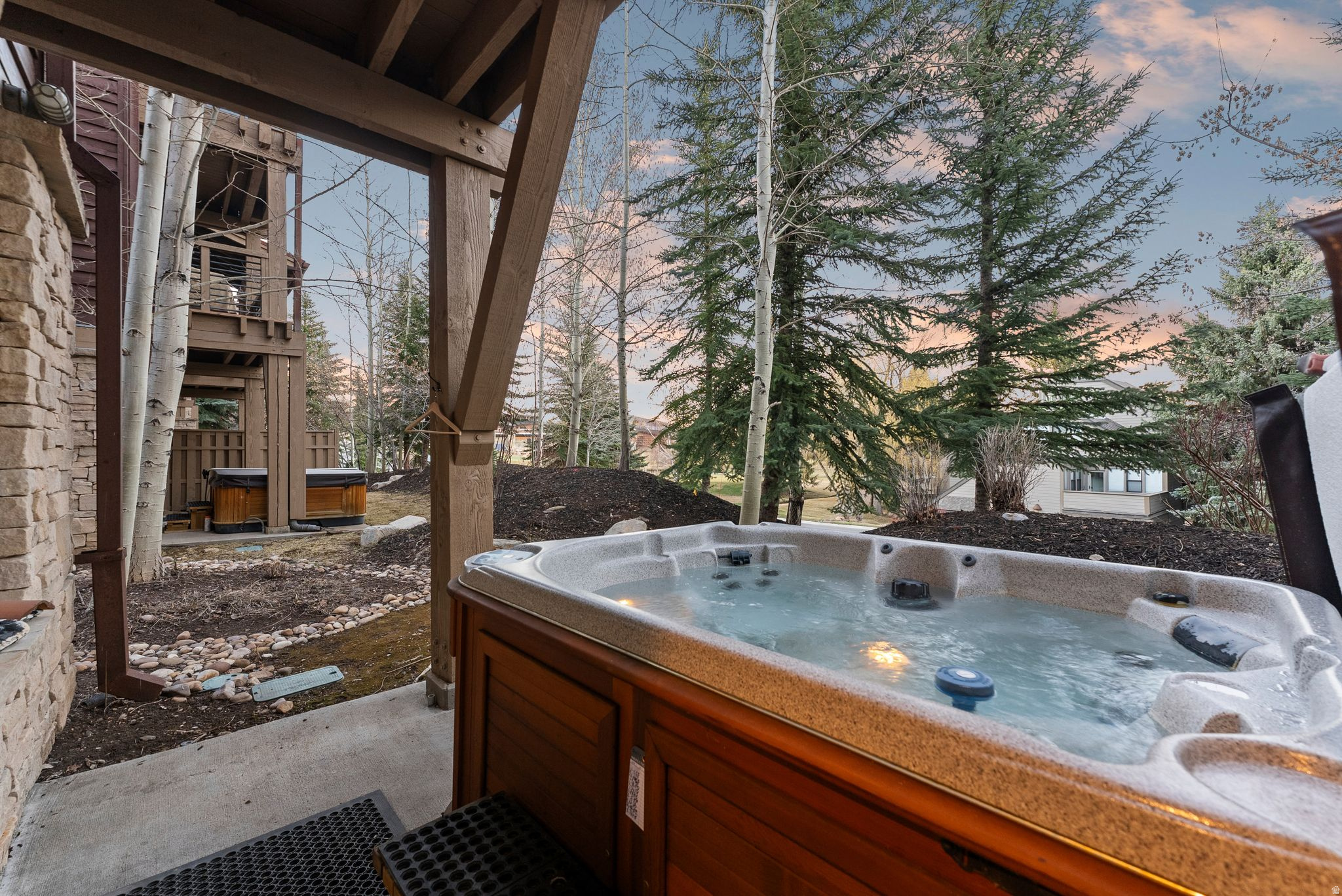 main property photo 23