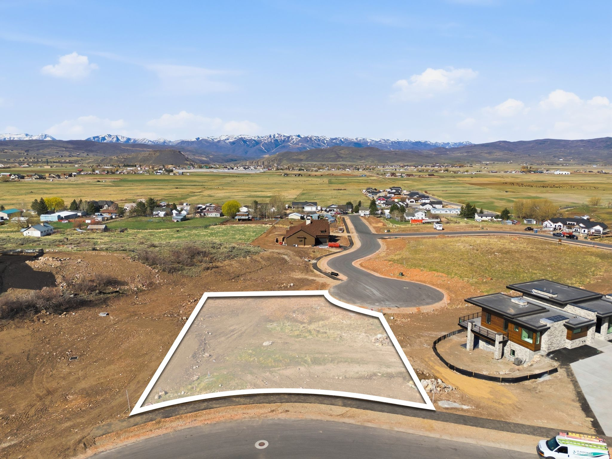 main property photo 2