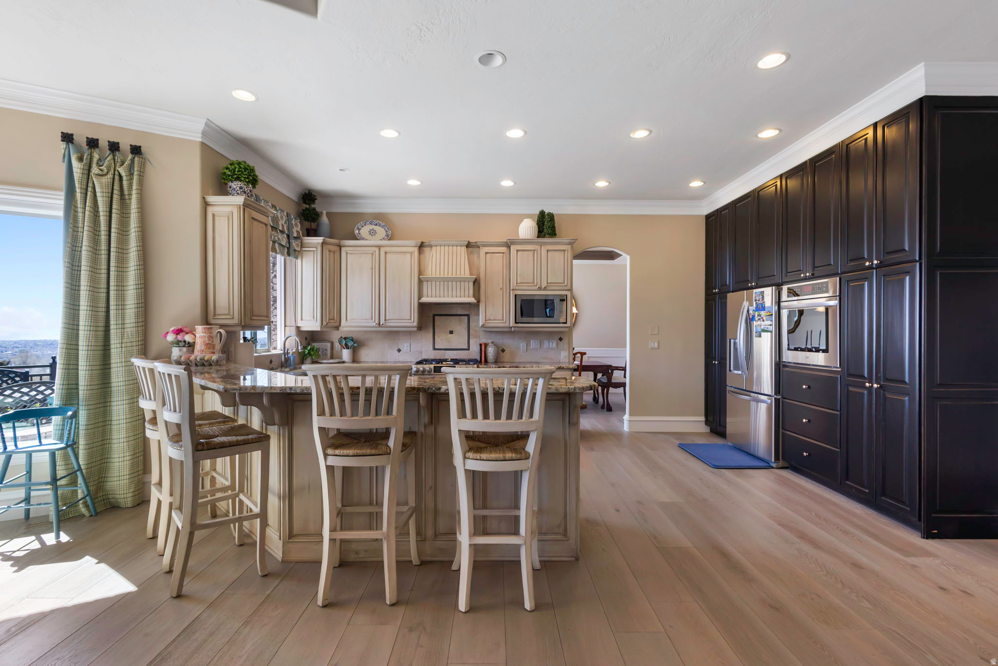 main property photo 20
