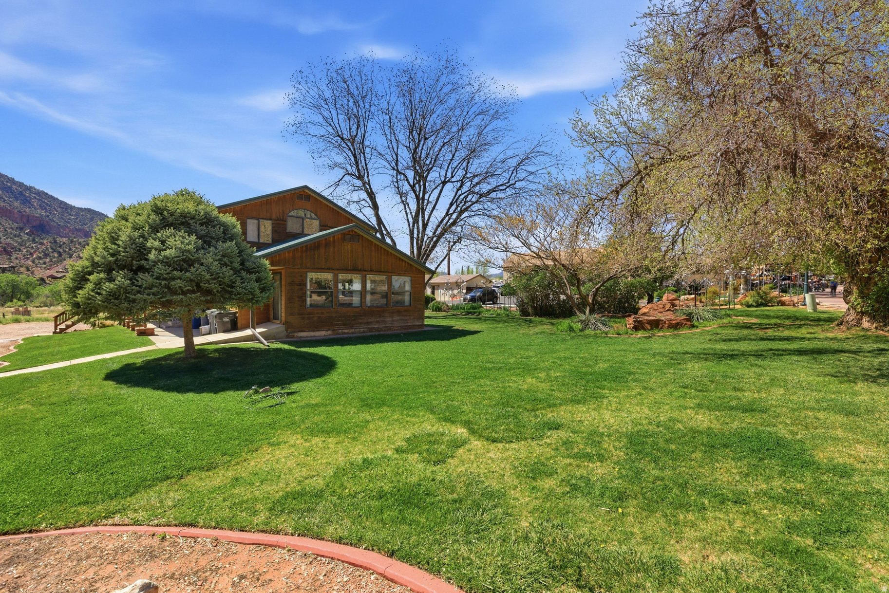 main property photo 33