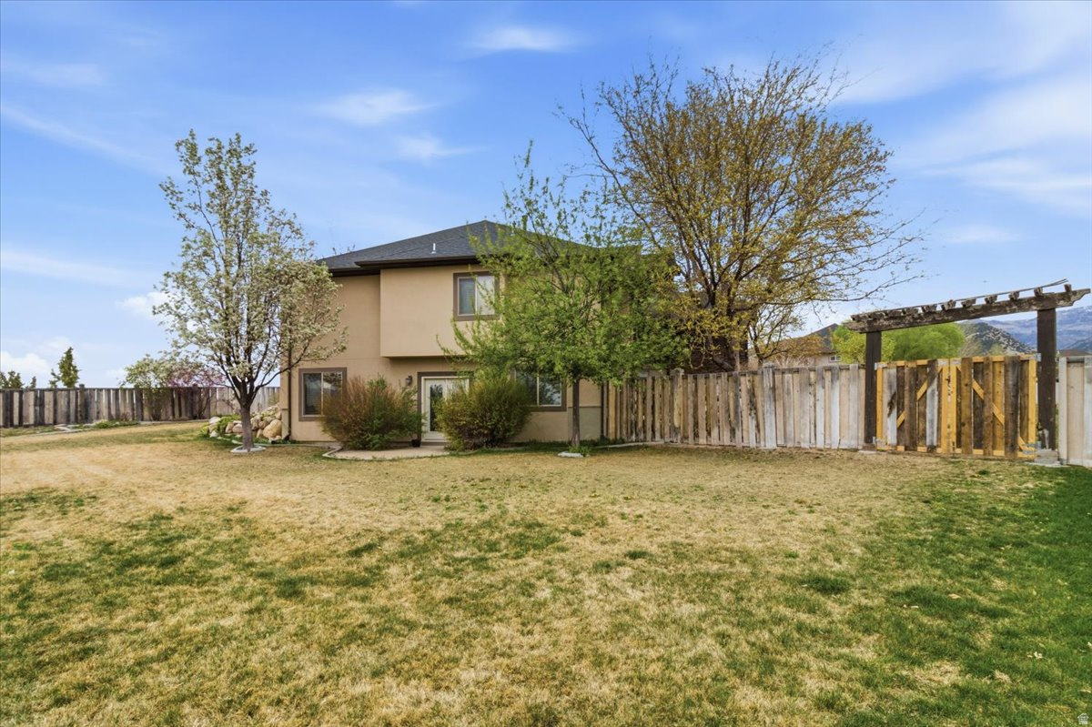 main property photo 45