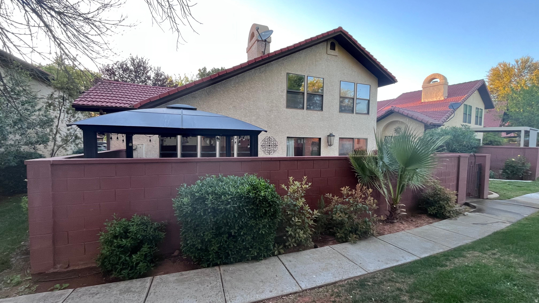 main property photo 43