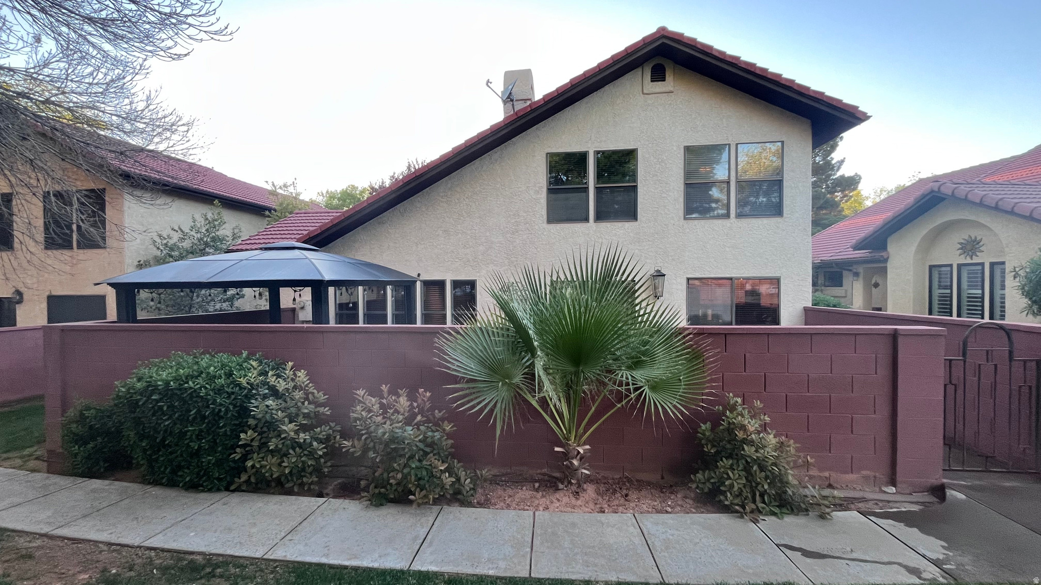 main property photo 44
