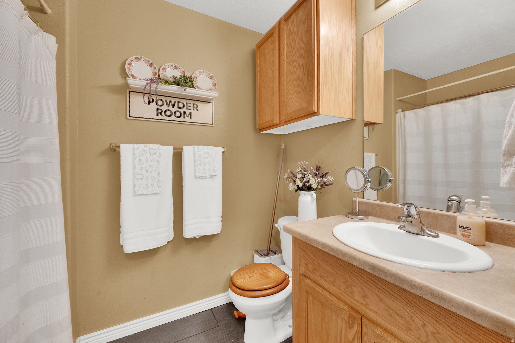 main property photo 13
