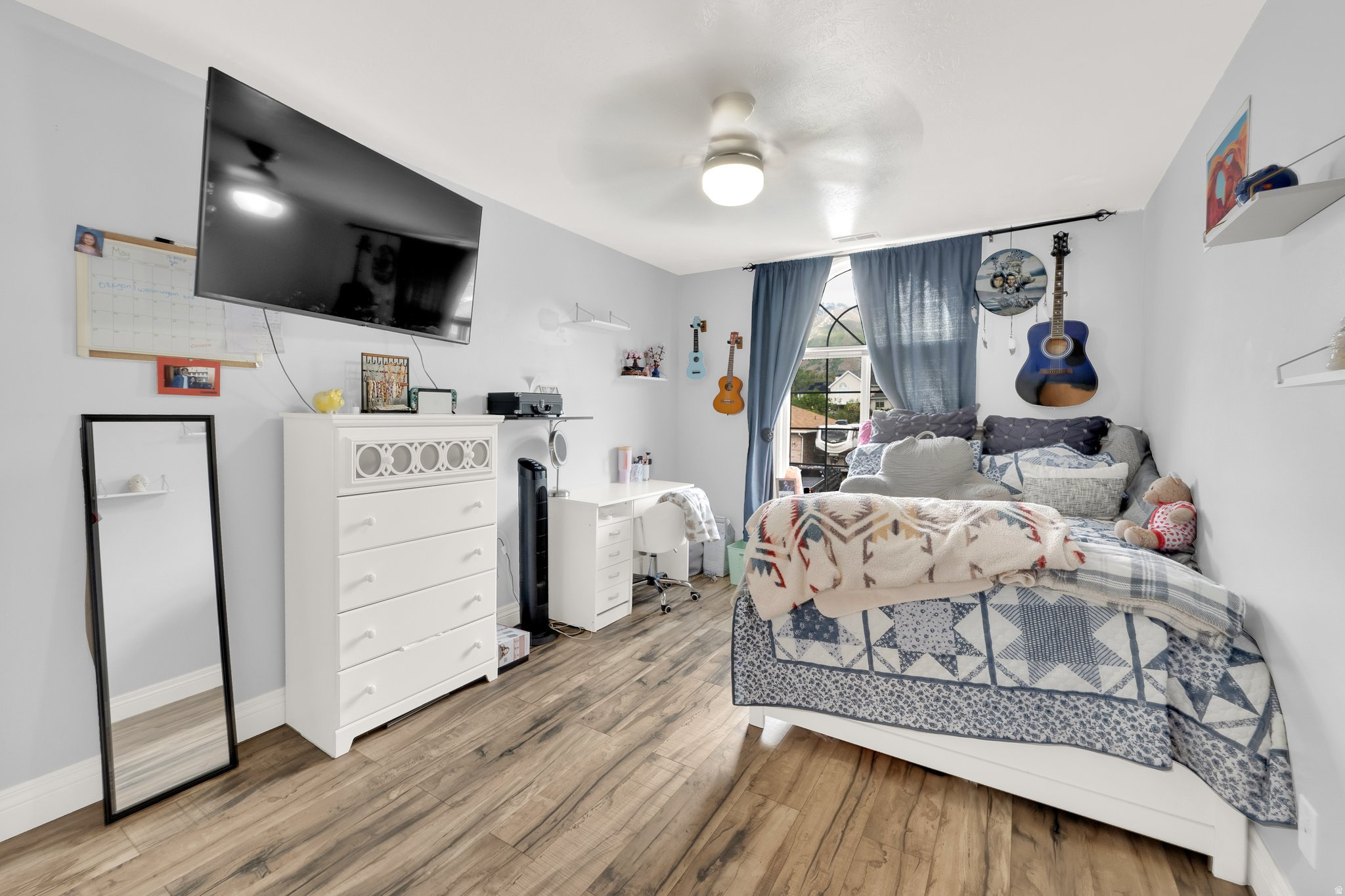 main property photo 17