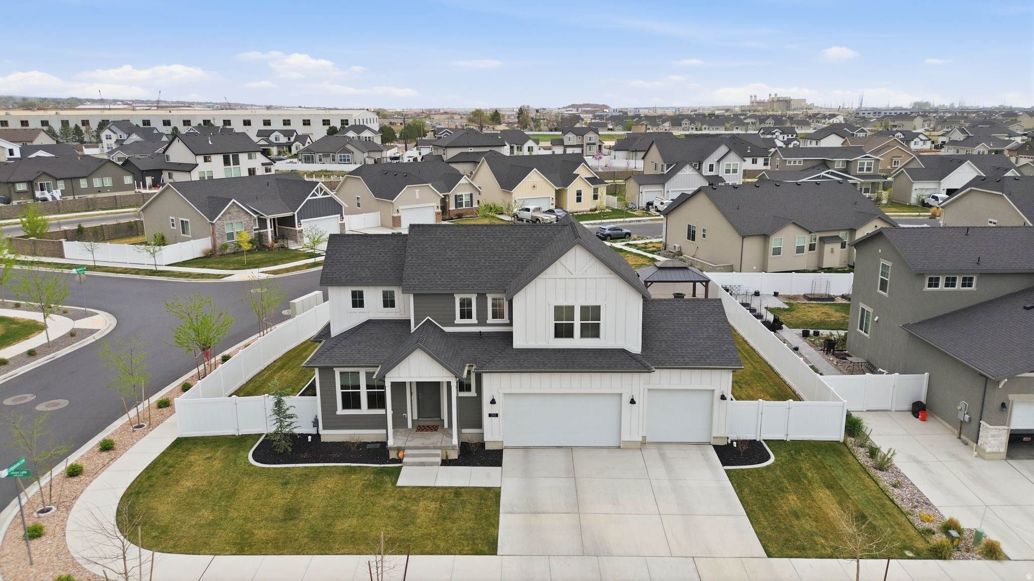 main property photo 50