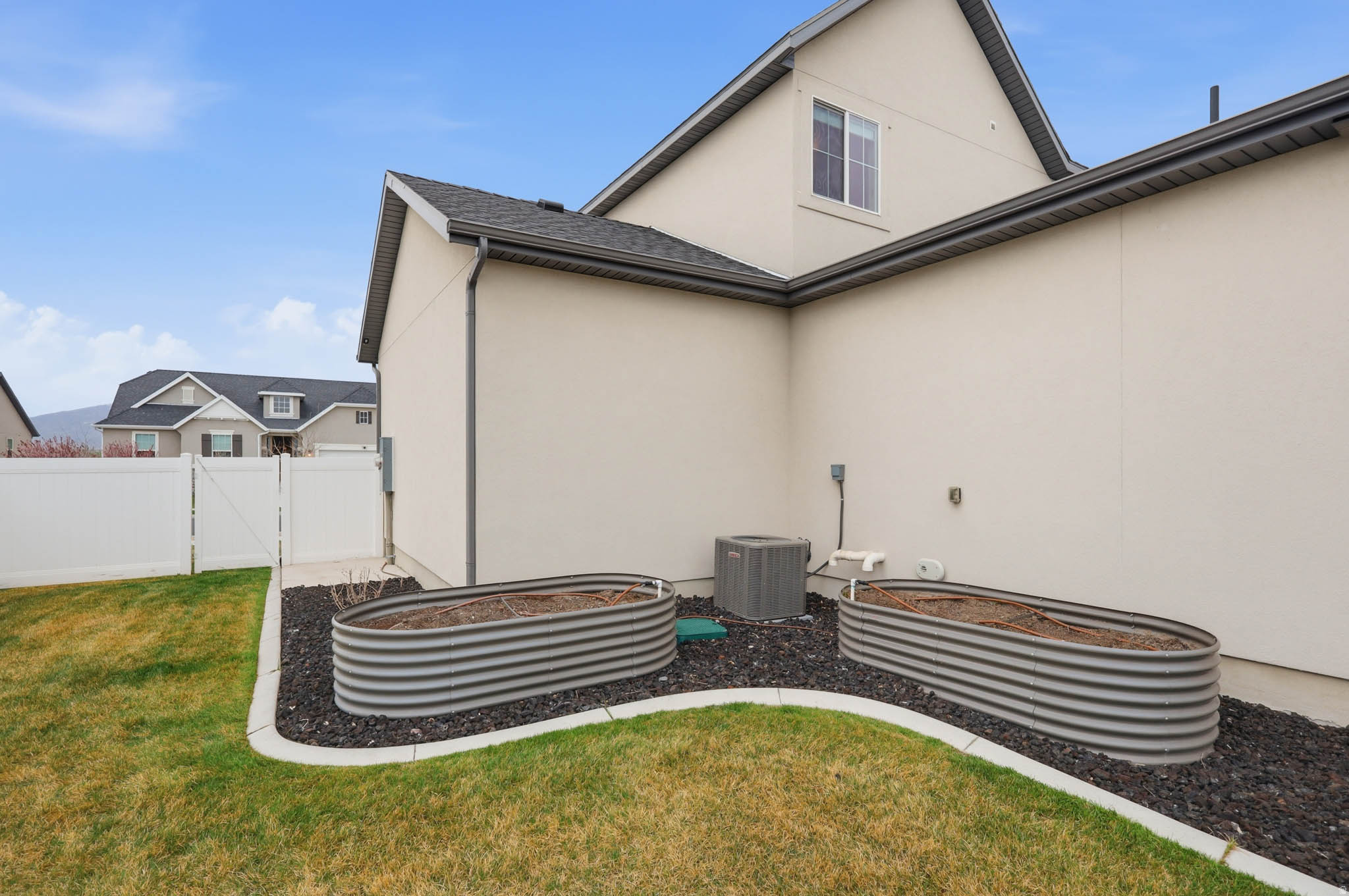 main property photo 65