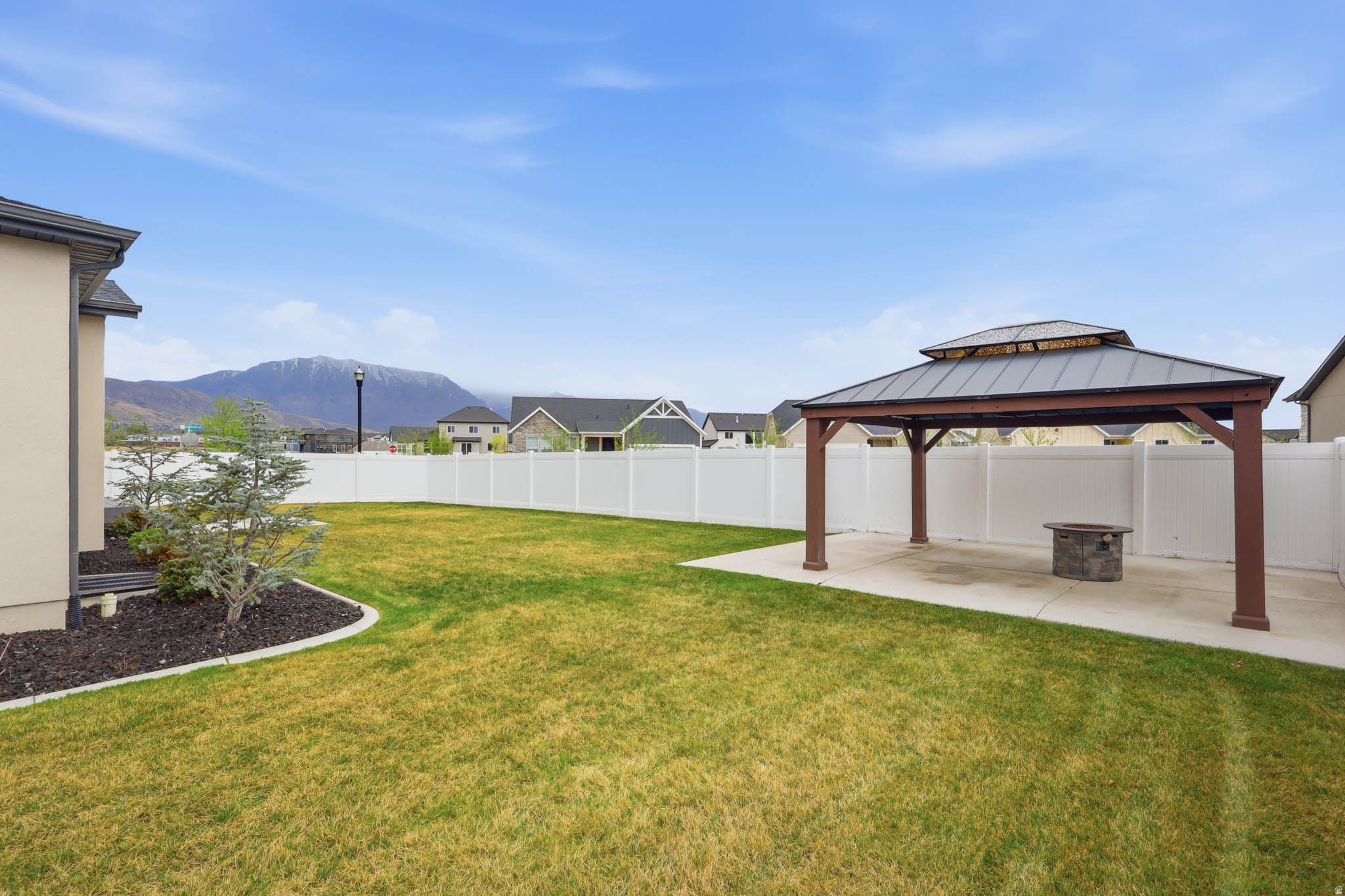 main property photo 66