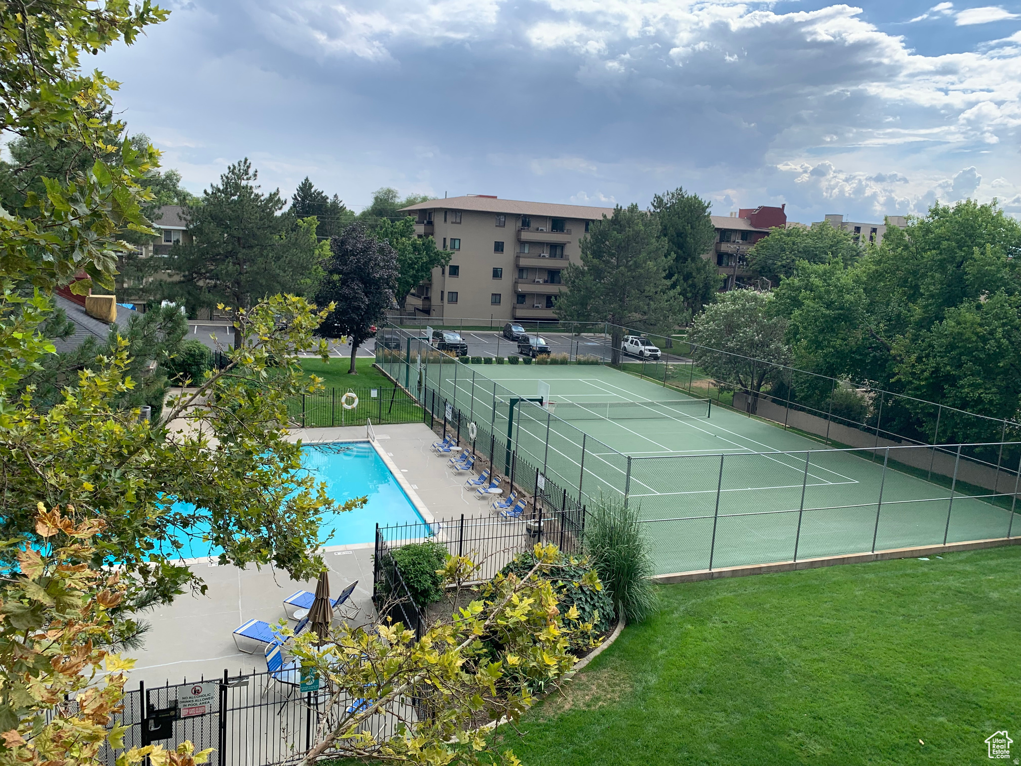 main property photo 23