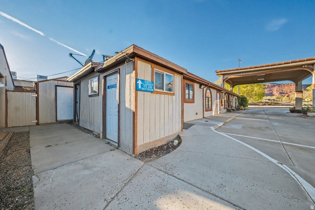 main property photo 30