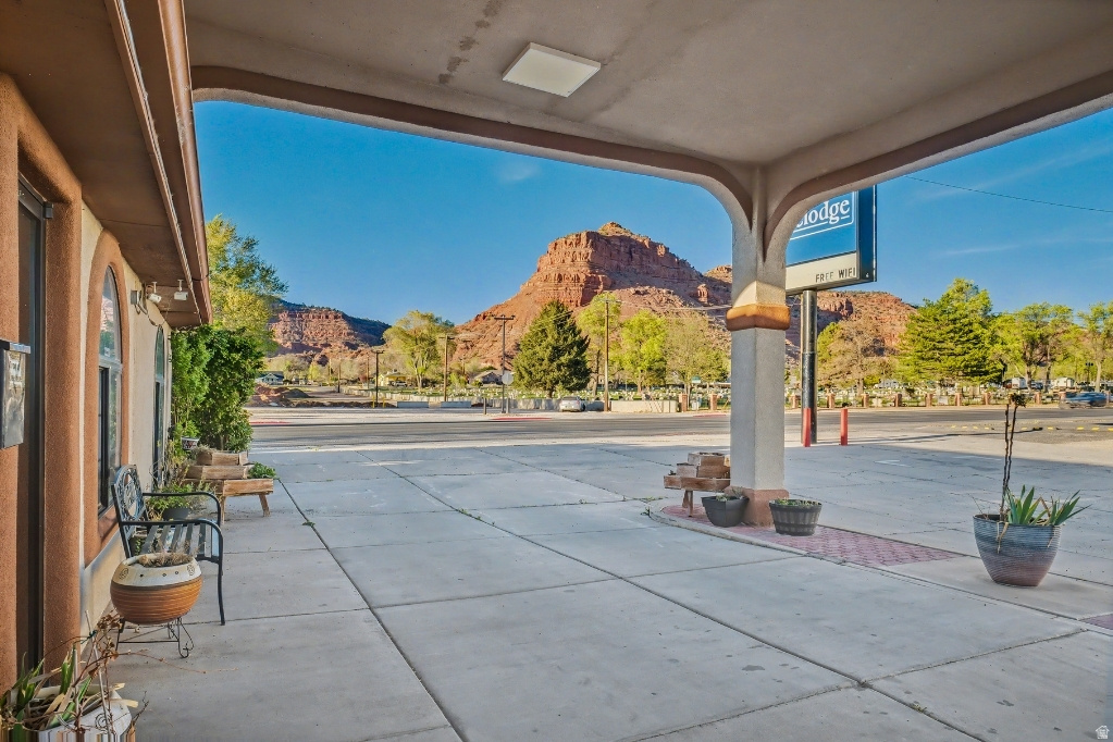 main property photo 41