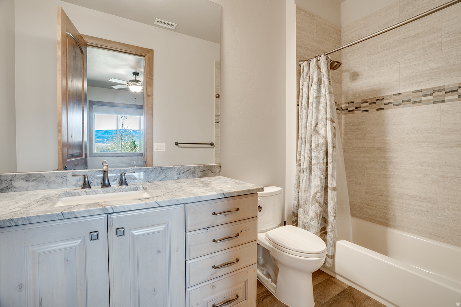 main property photo 79