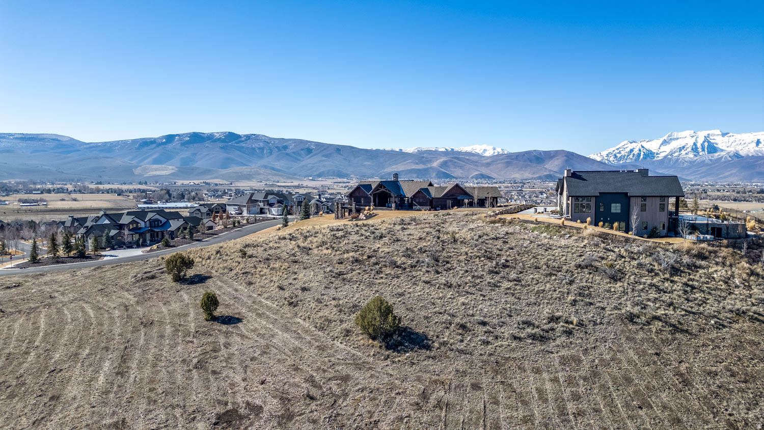 main property photo 99