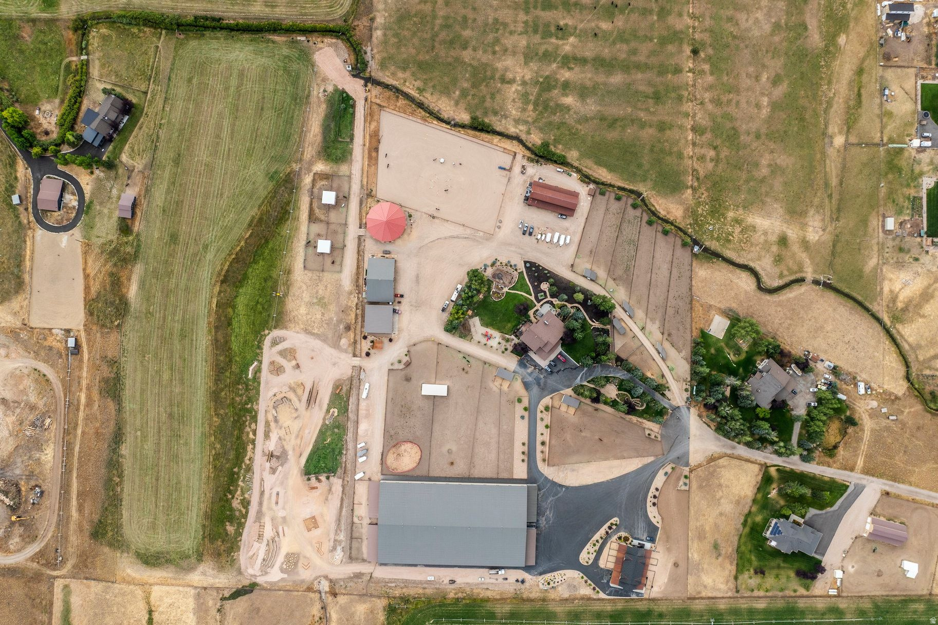 main property photo 32