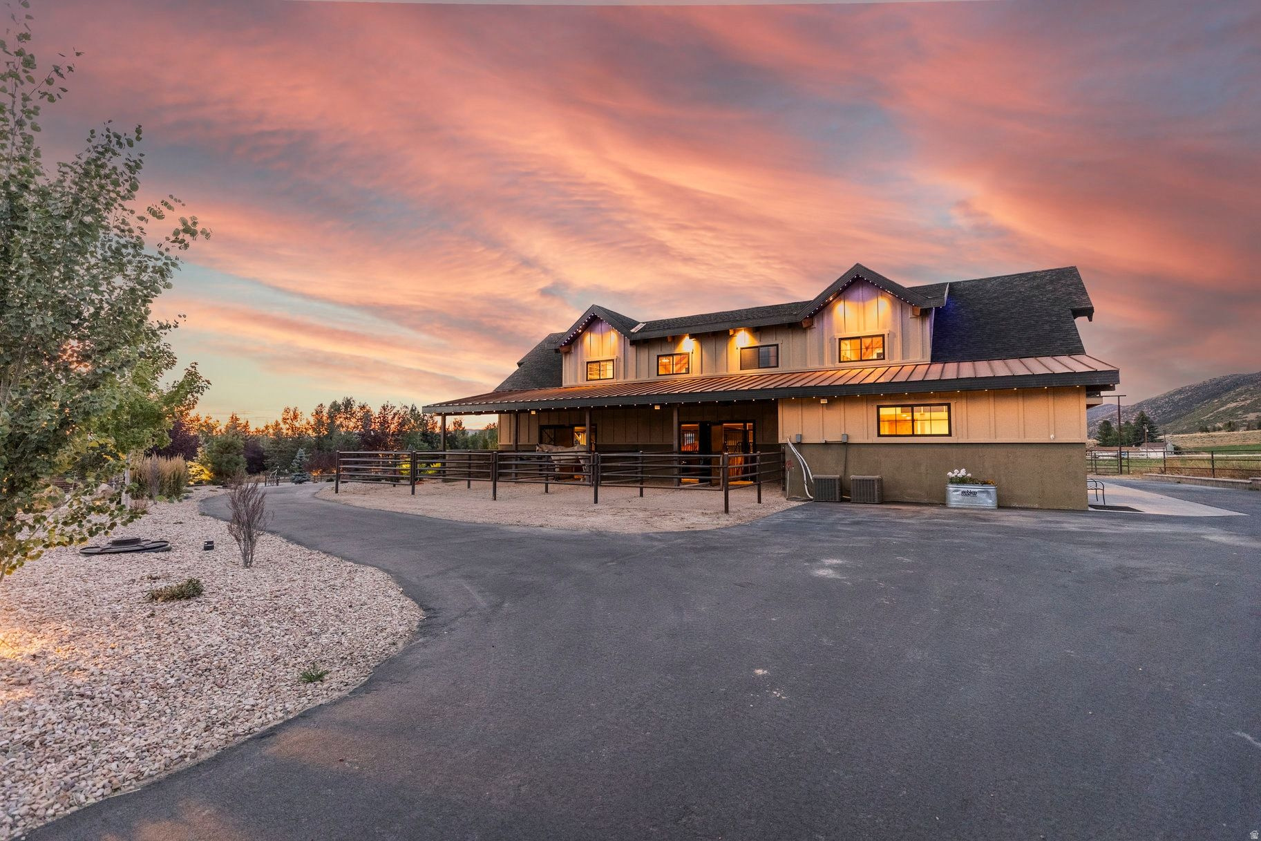 main property photo 77