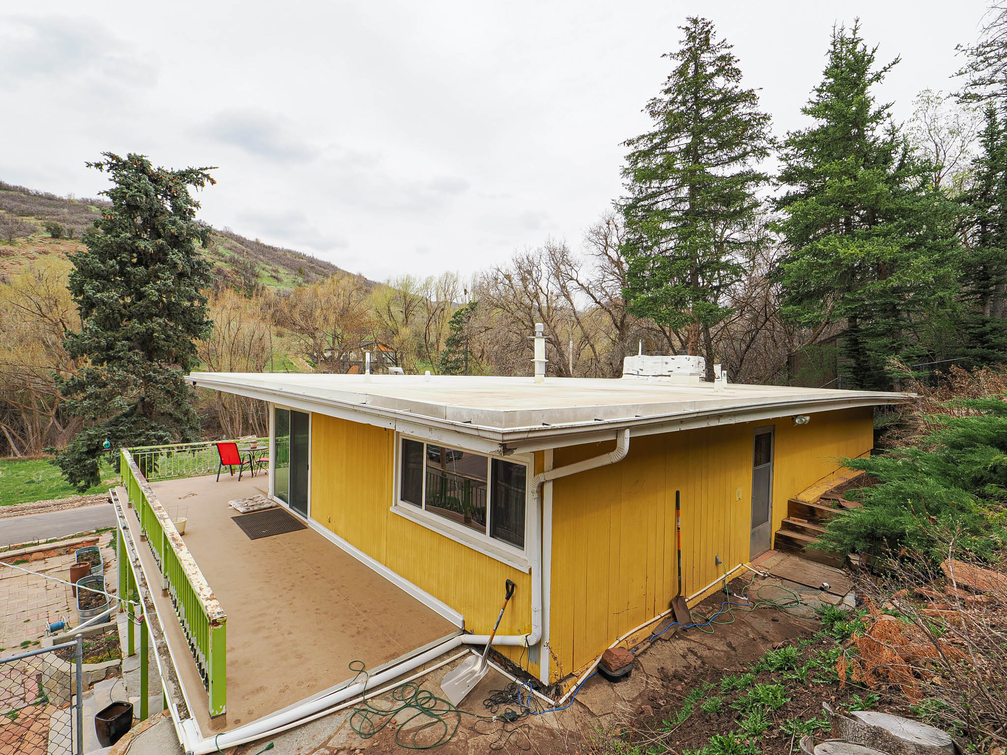 main property photo 10