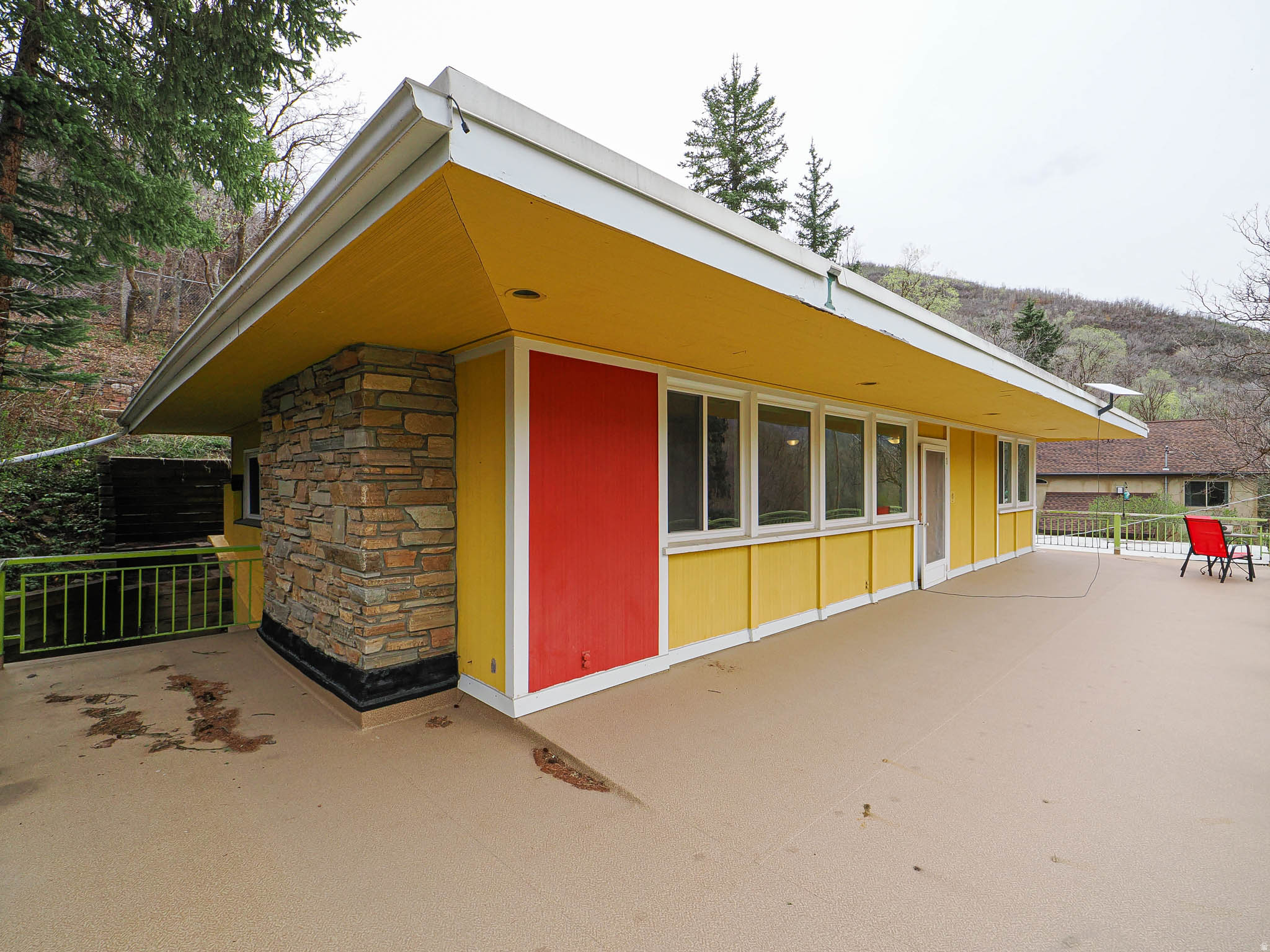 main property photo 15
