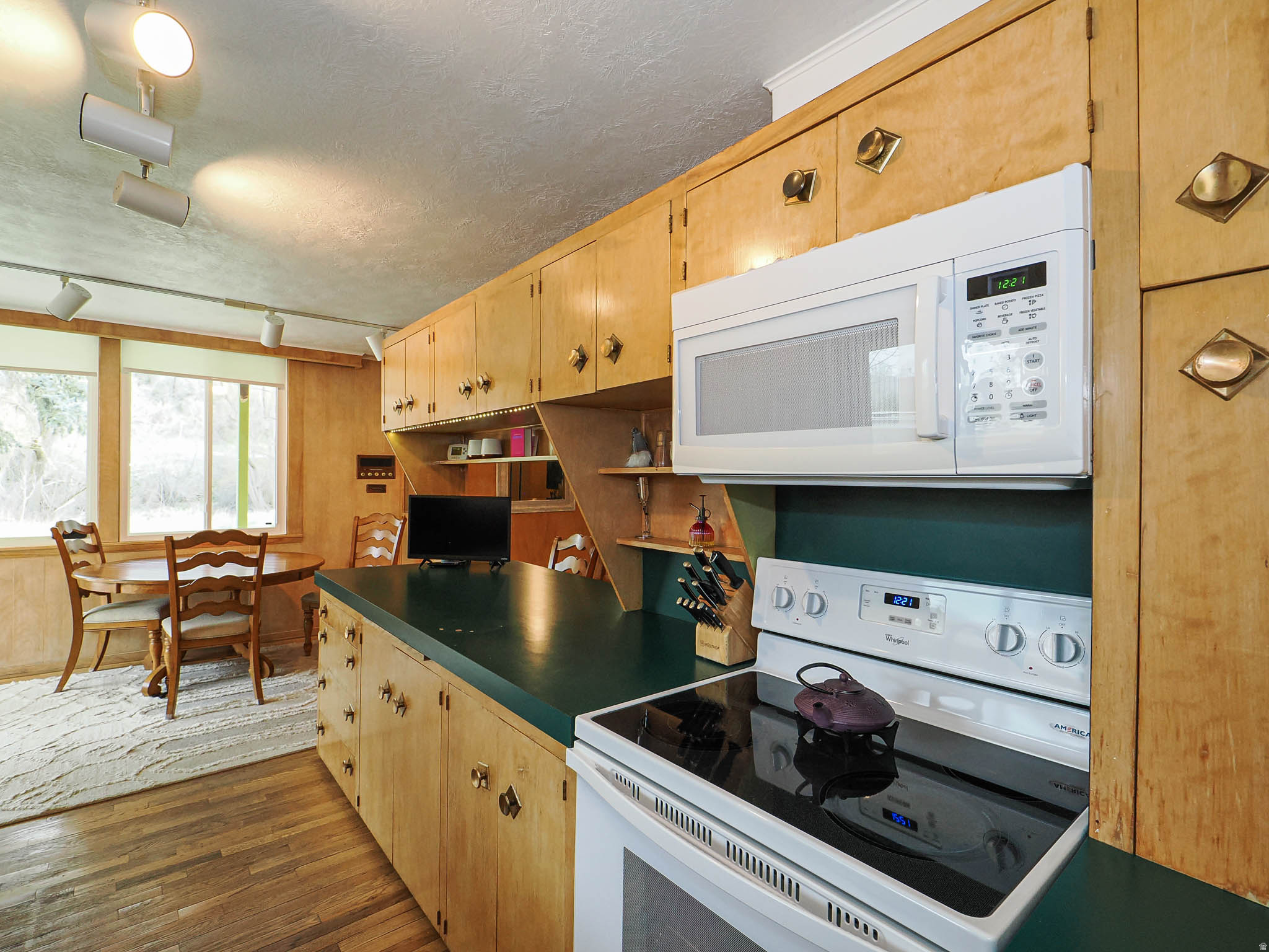 main property photo 44