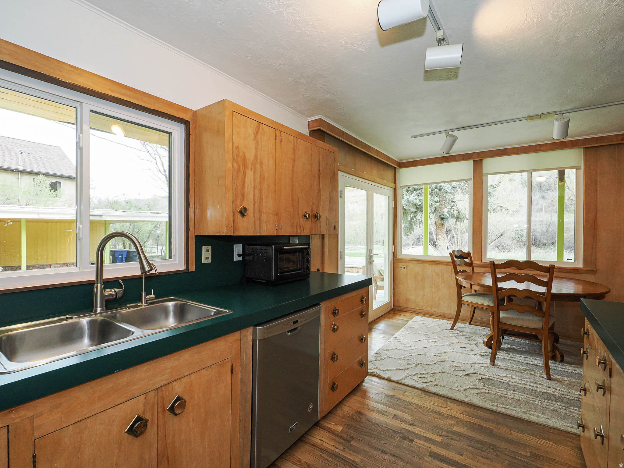 main property photo 45