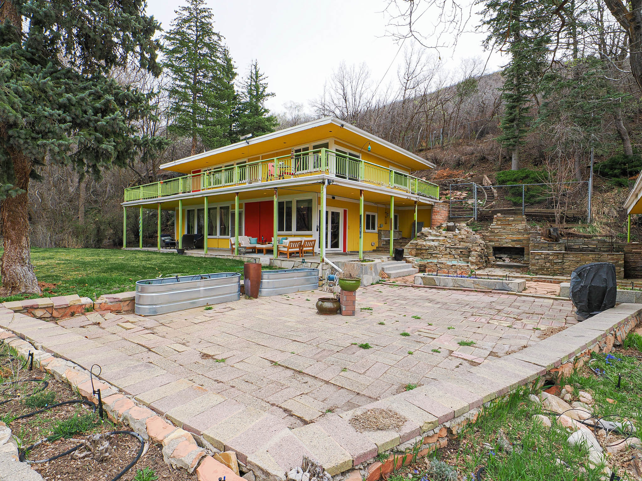 main property photo 5
