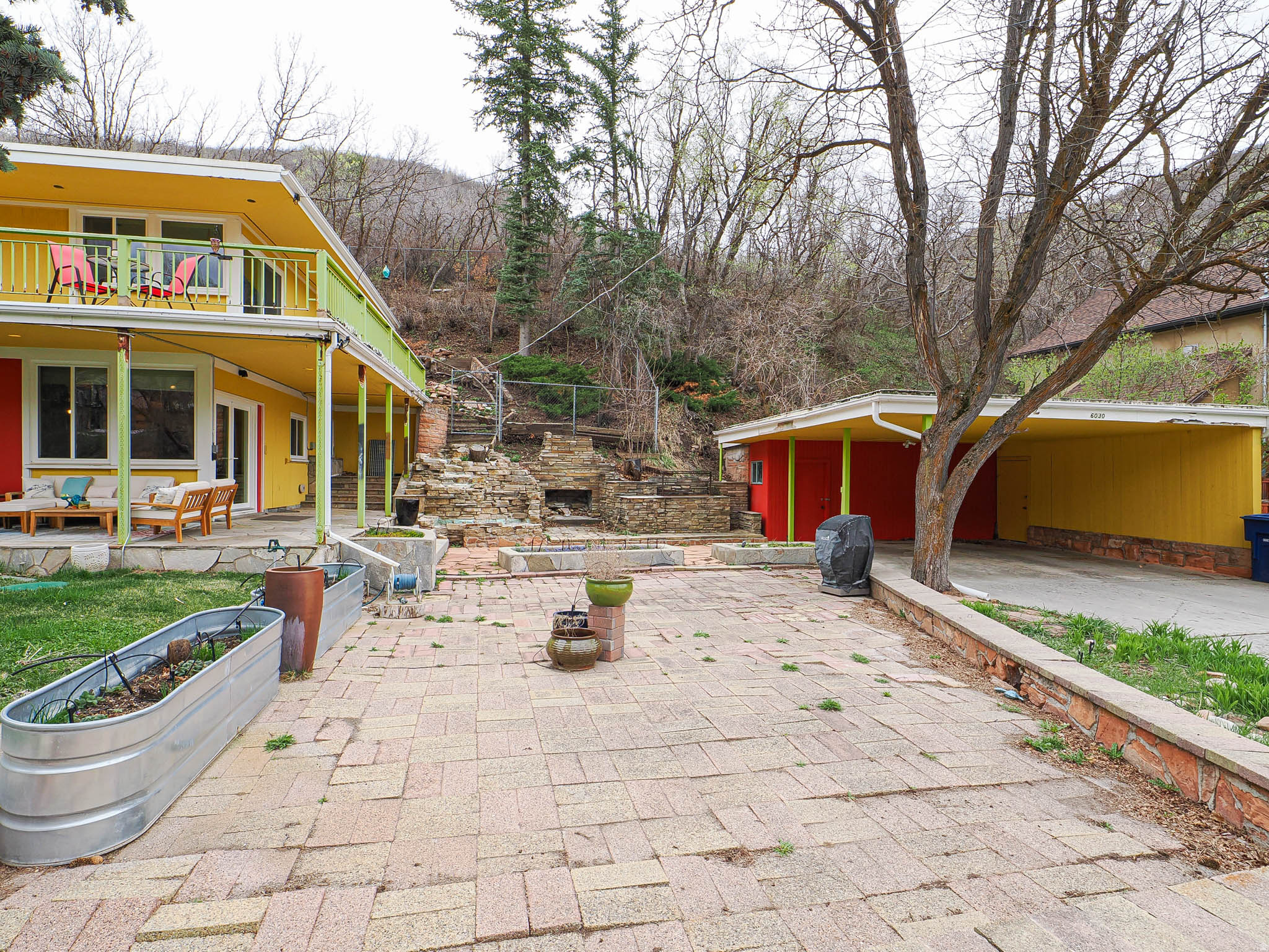 main property photo 6