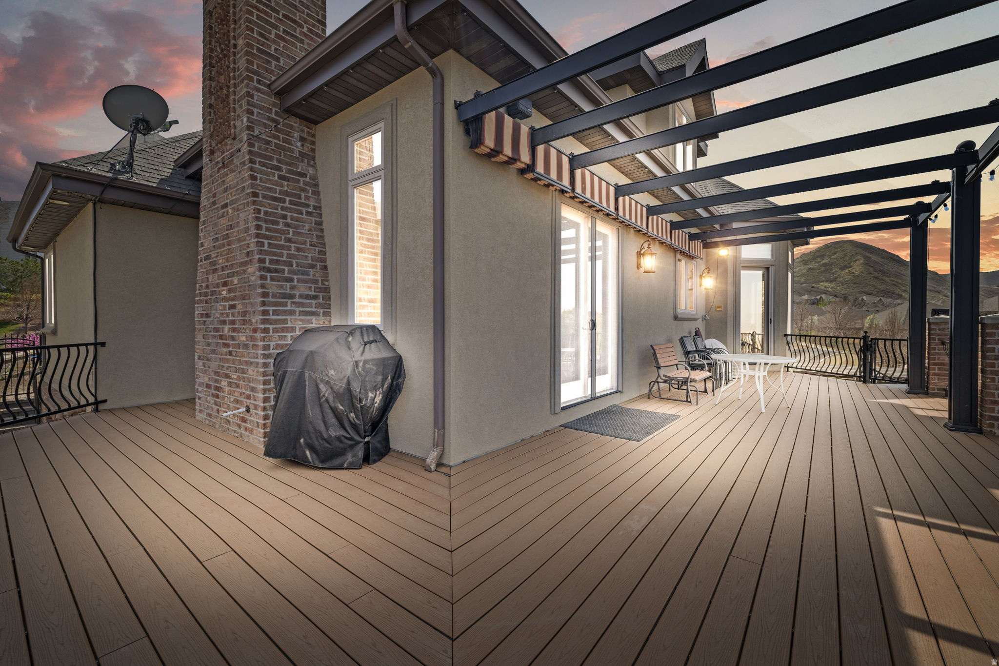 main property photo 36