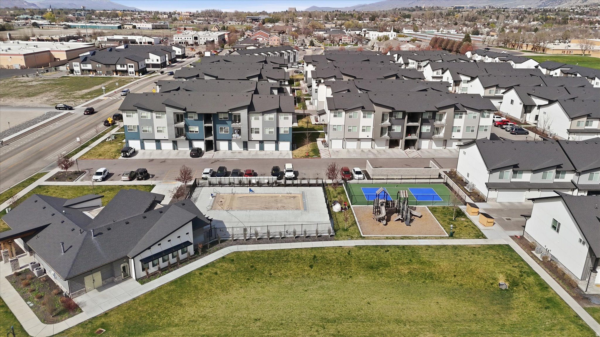 main property photo 45