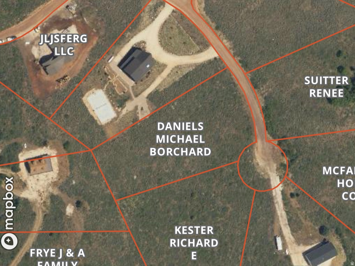 main property photo 16